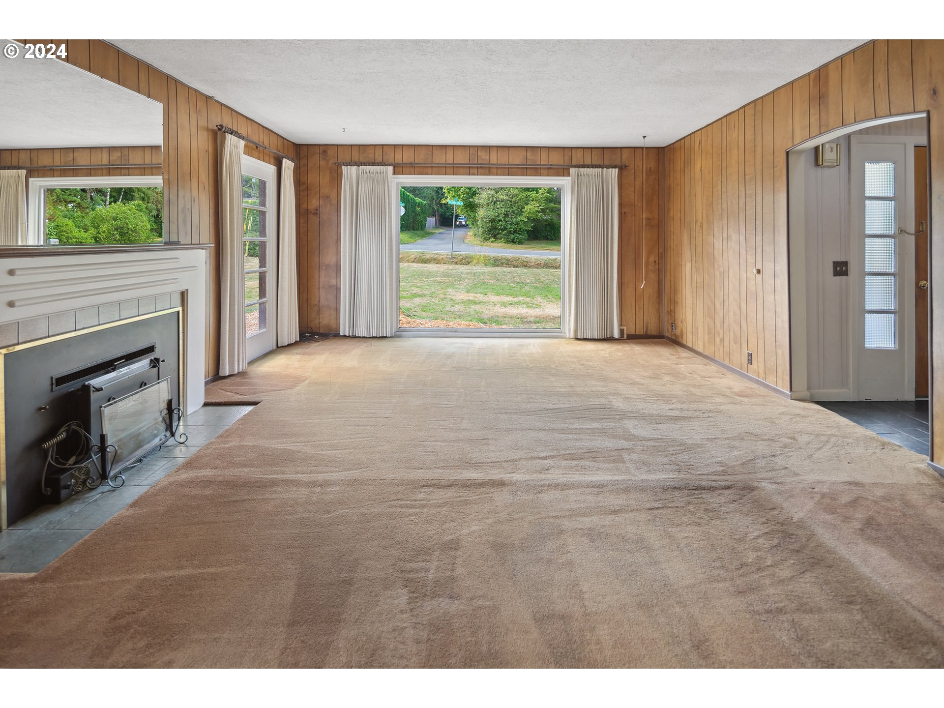 5857 SW GARDEN HOME RD