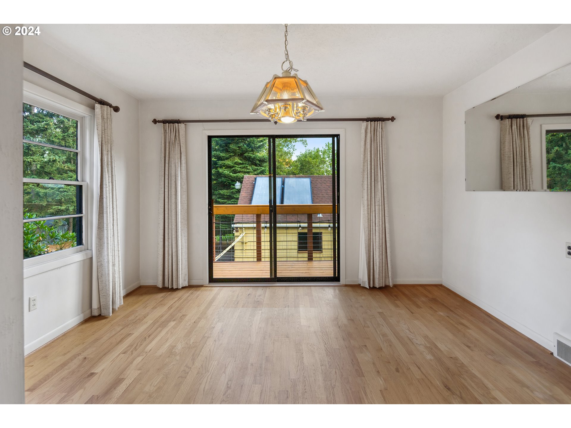 5857 SW GARDEN HOME RD