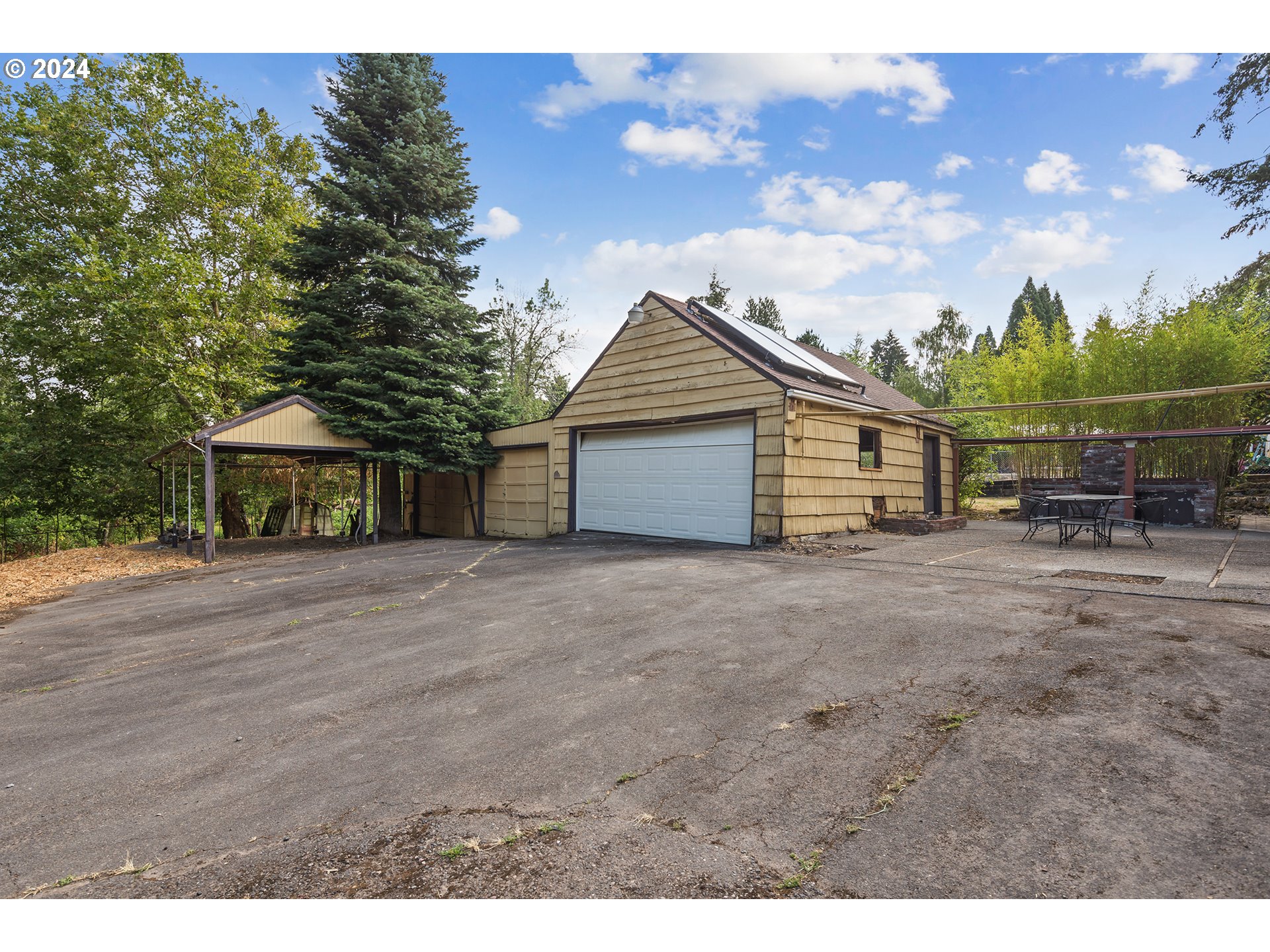 5857 SW GARDEN HOME RD