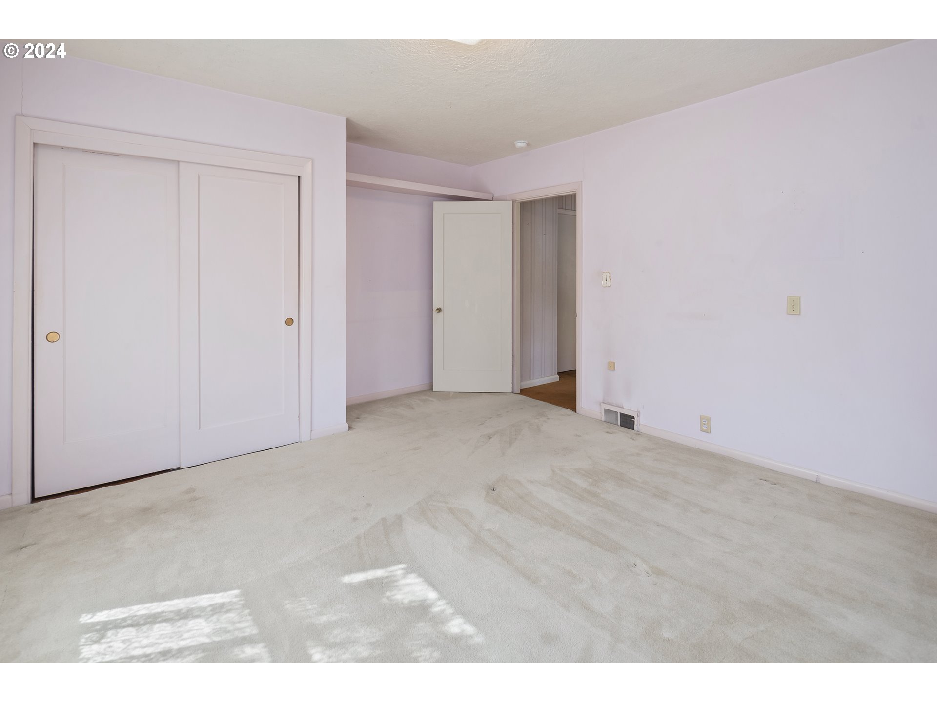 5857 SW GARDEN HOME RD