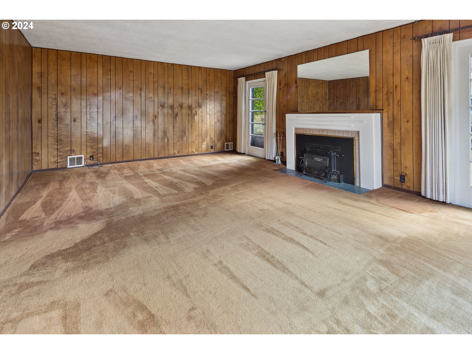 5857 SW GARDEN HOME RD