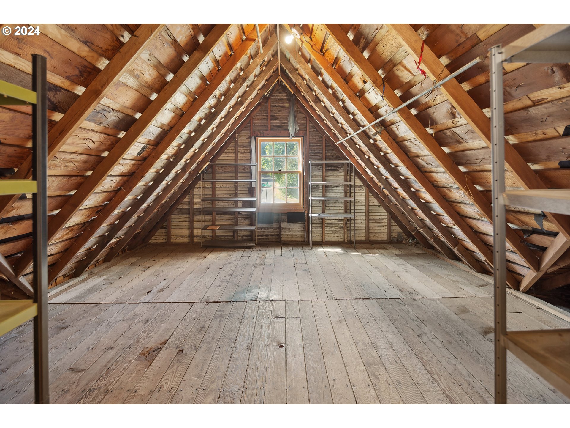 5857 SW GARDEN HOME RD