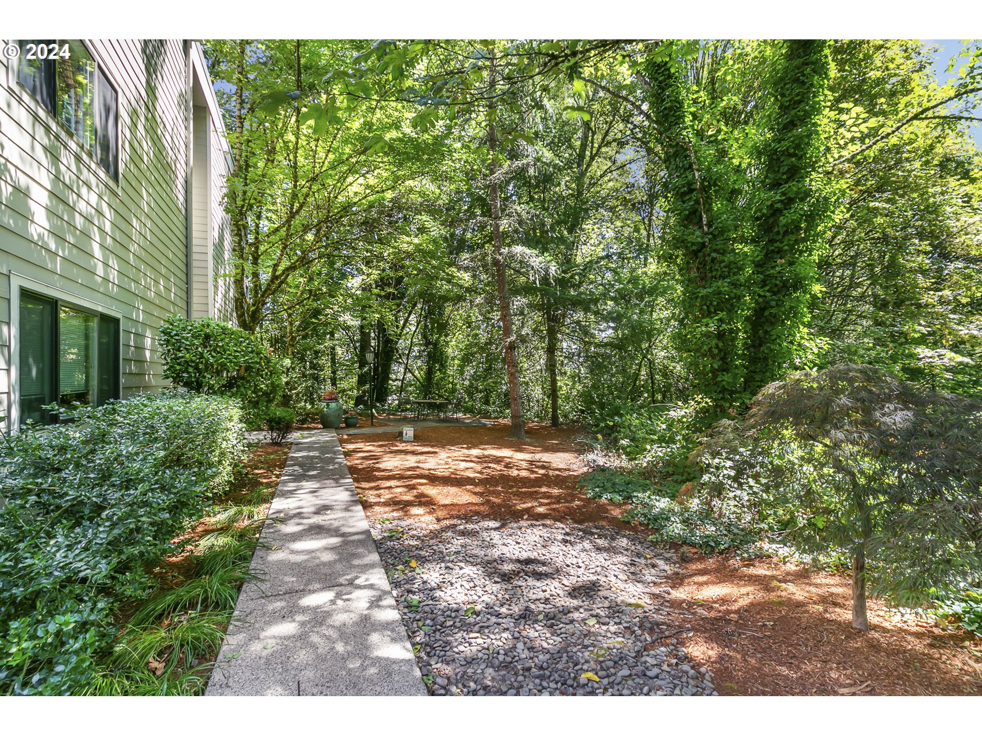 1500 SW SKYLINE BLVD 11