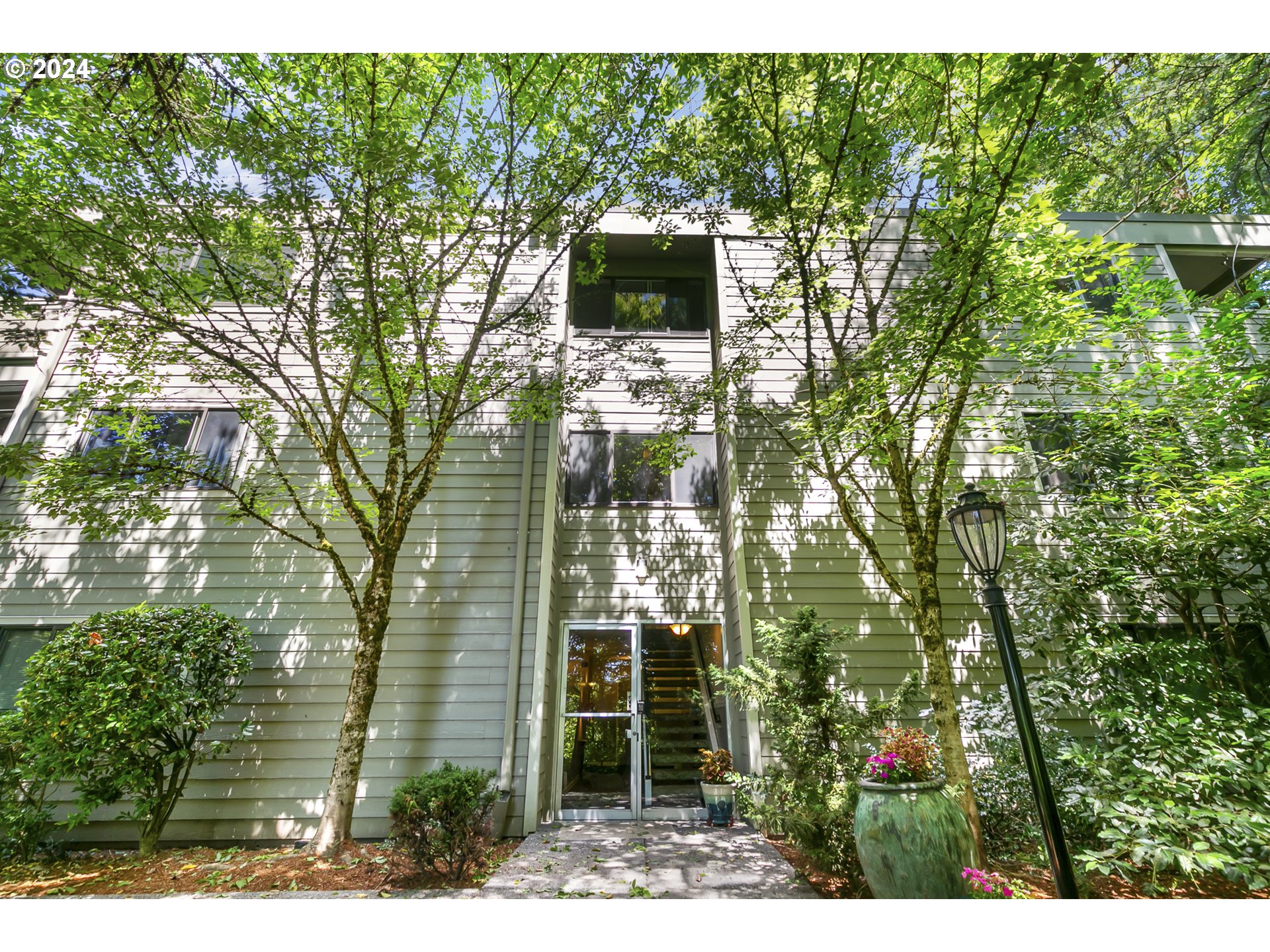 1500 SW SKYLINE BLVD 11