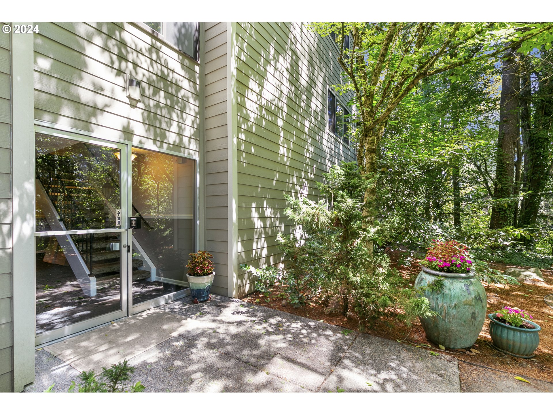 1500 SW SKYLINE BLVD 11