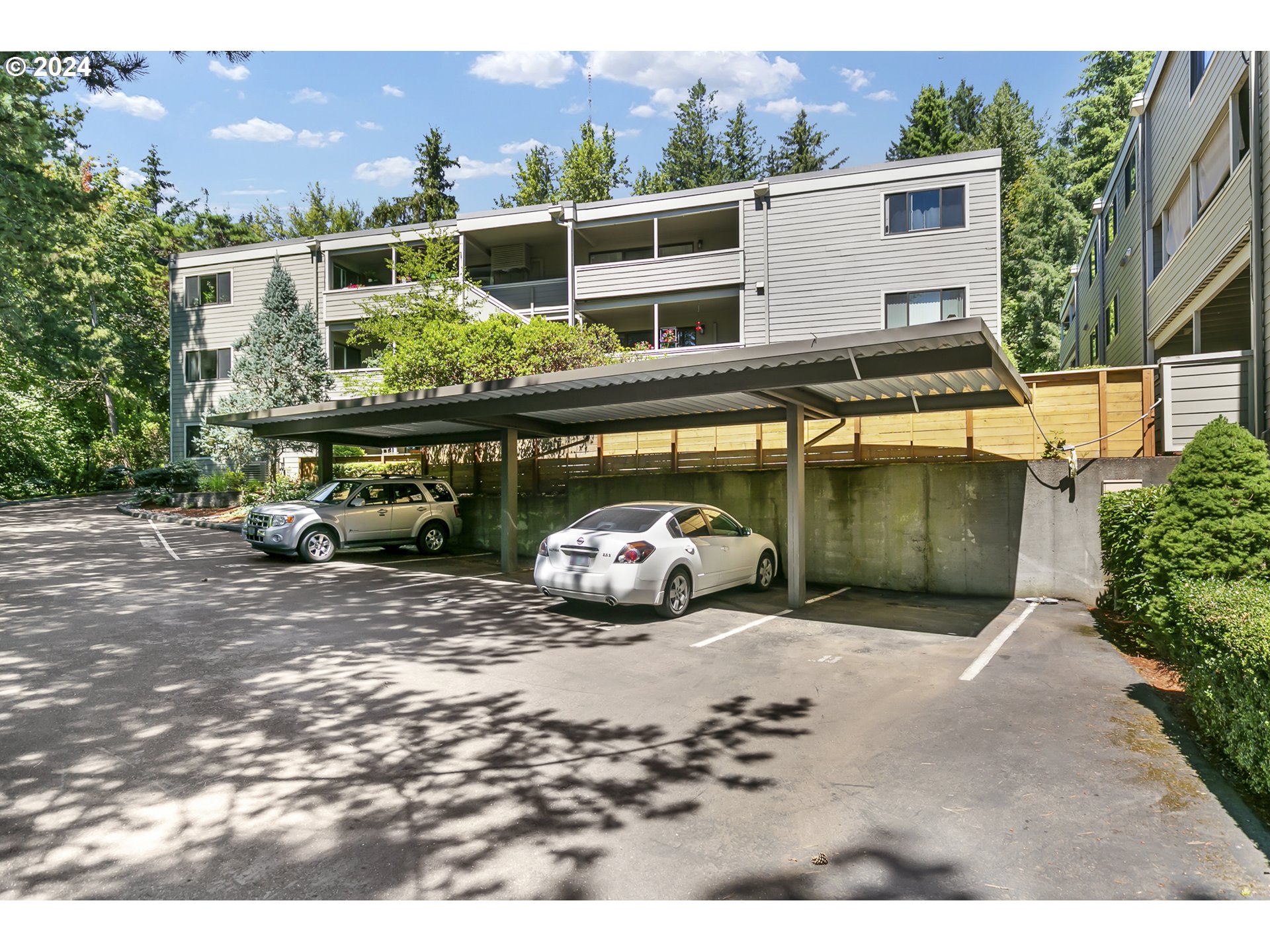 1500 SW SKYLINE BLVD 11