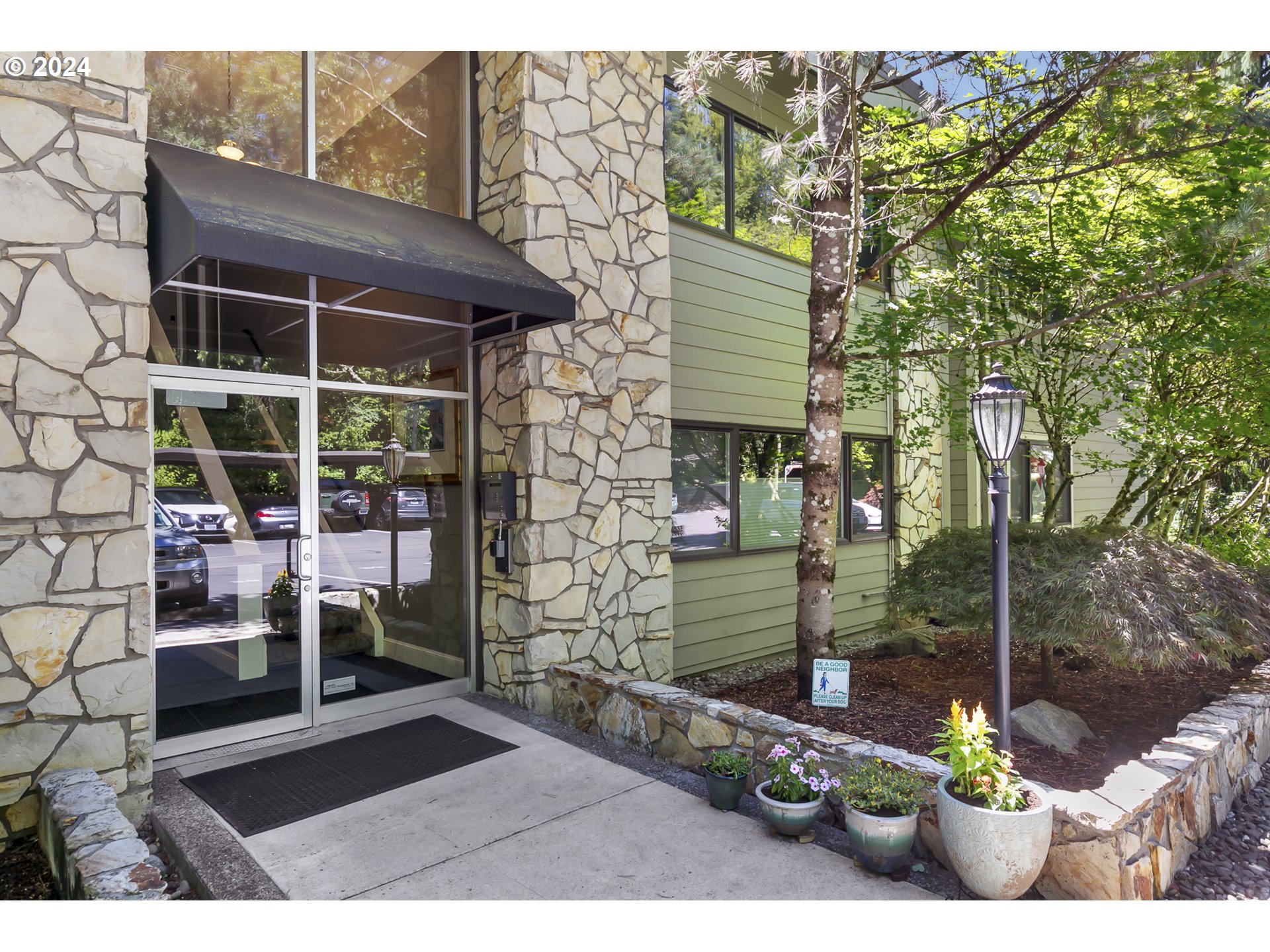 1500 SW SKYLINE BLVD 11