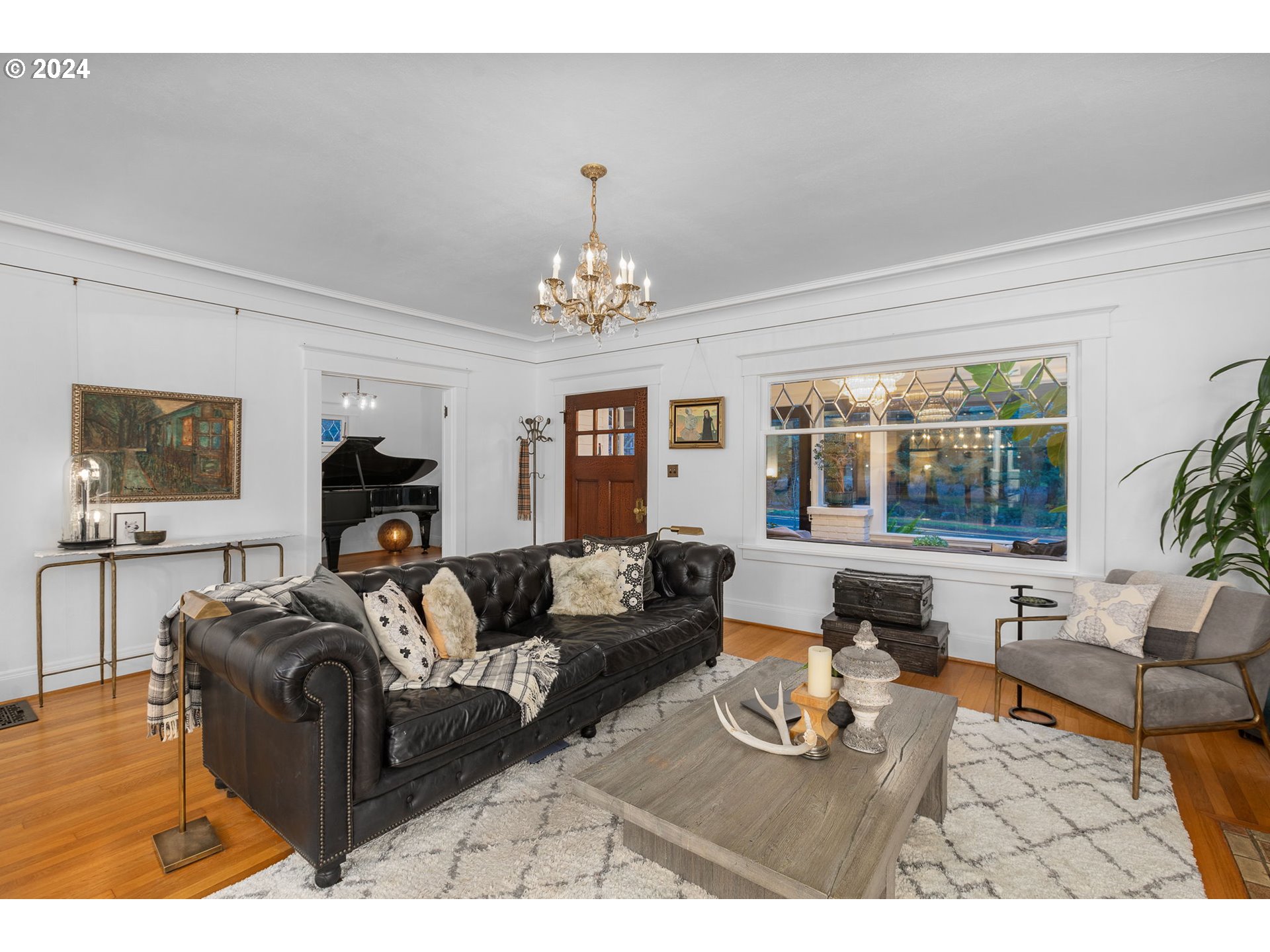 128 SE CESAR E CHAVEZ BLVD