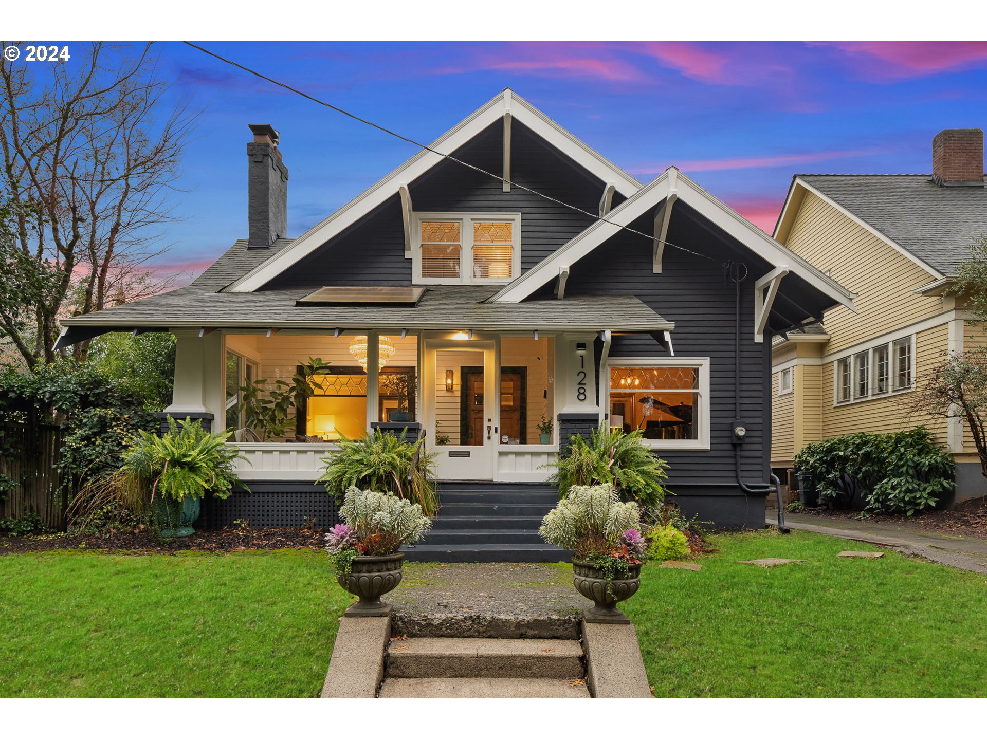 128 SE CESAR E CHAVEZ BLVD