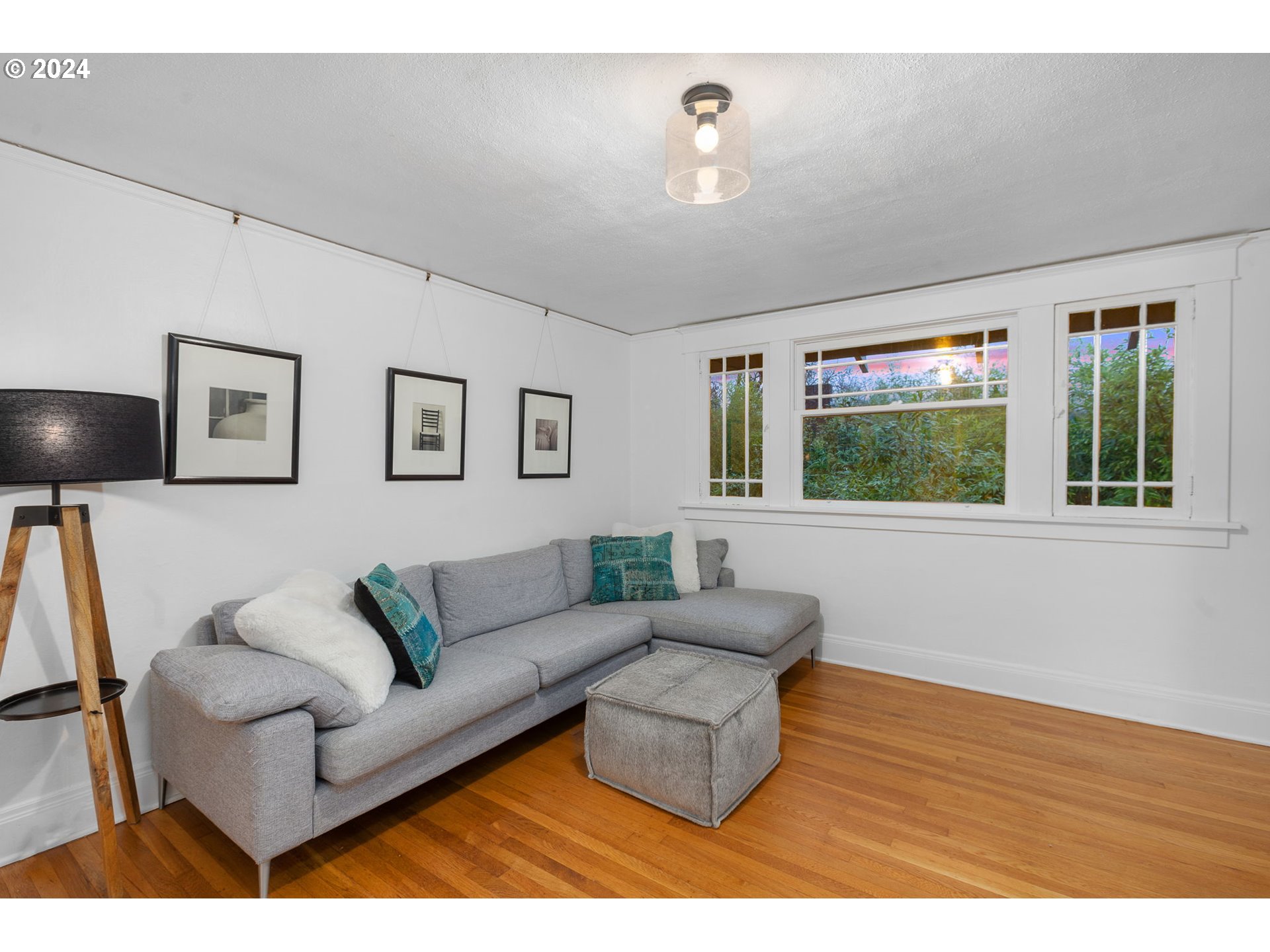 128 SE CESAR E CHAVEZ BLVD