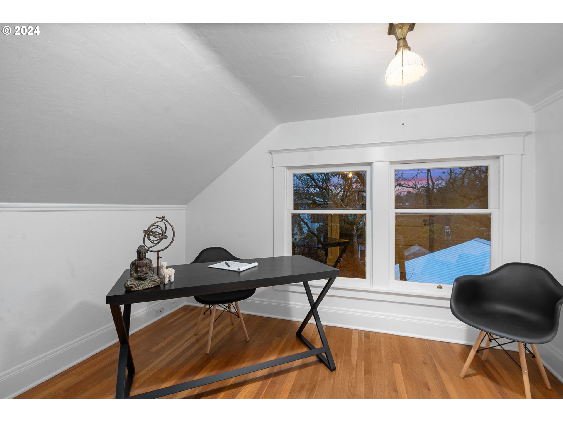 128 SE CESAR E CHAVEZ BLVD