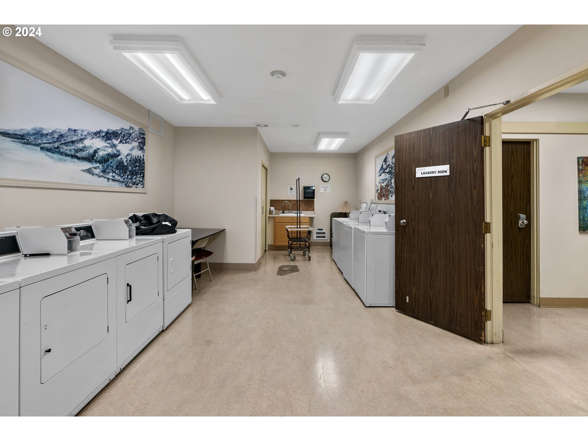 45 EAGLE CREST DR 207