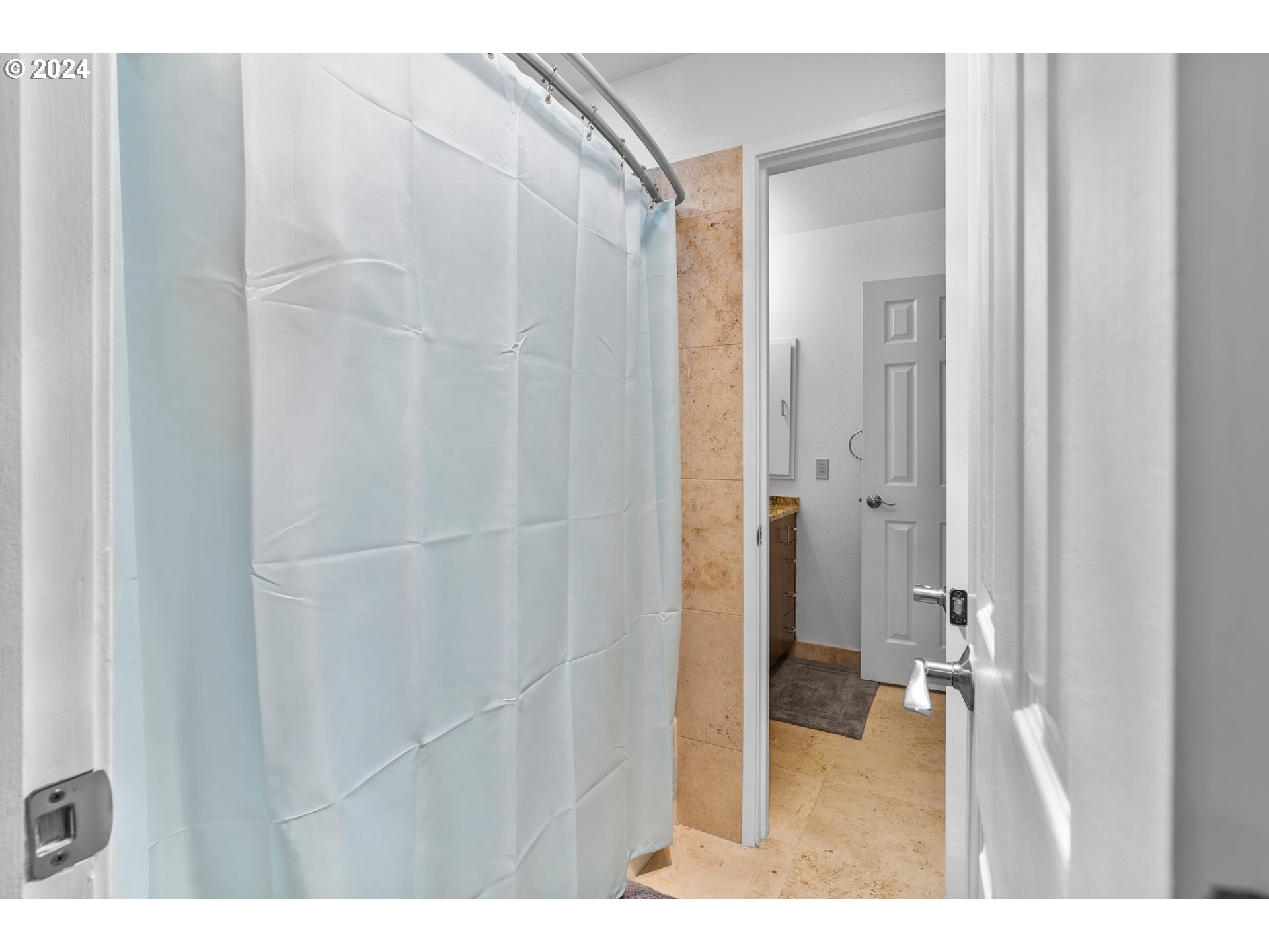 45 EAGLE CREST DR 207