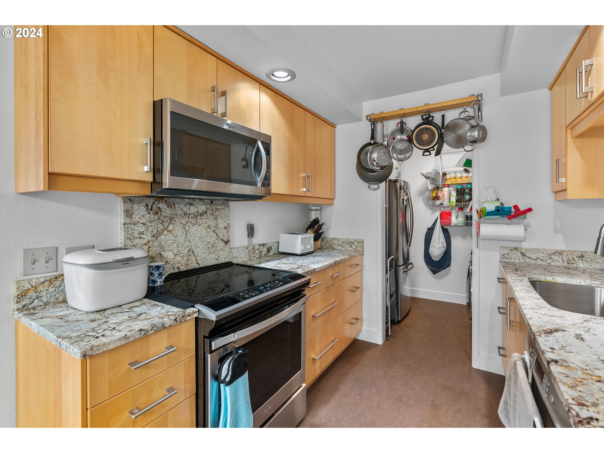 45 EAGLE CREST DR 207