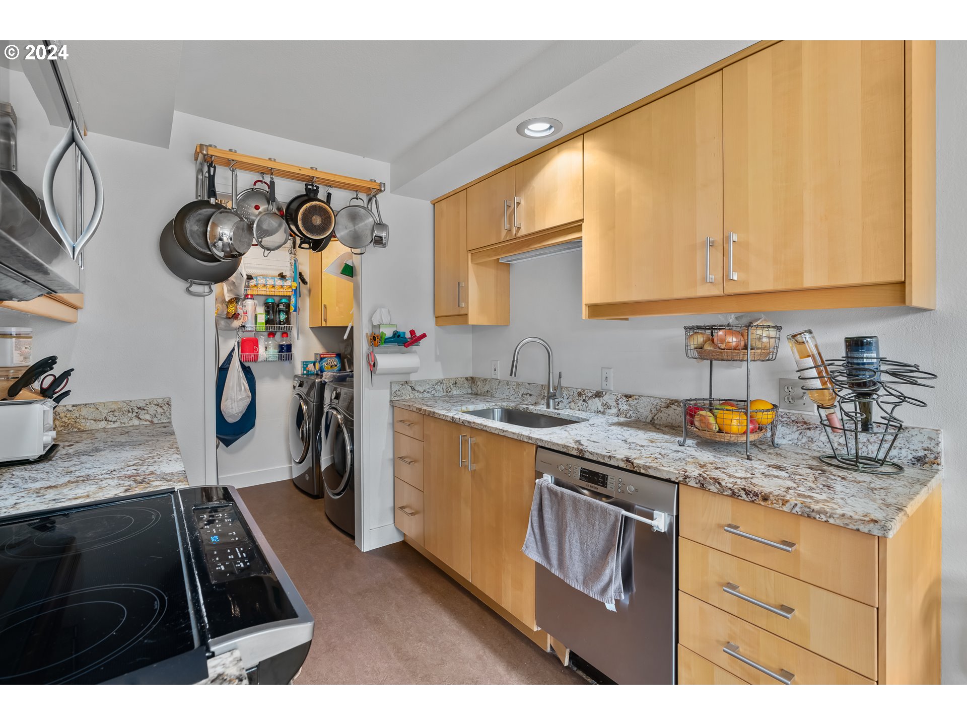 45 EAGLE CREST DR 207