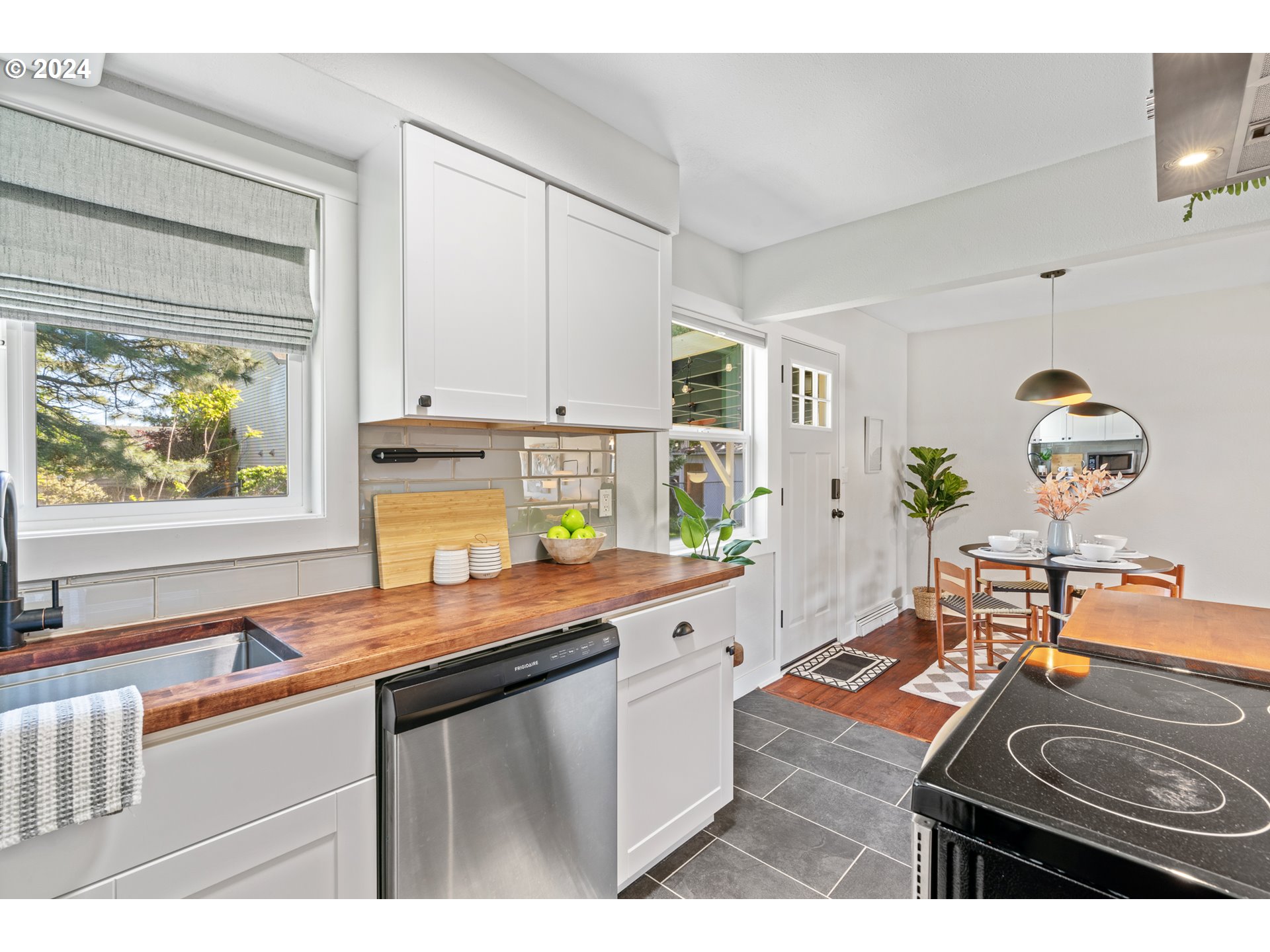 9918 SE HOLGATE BLVD