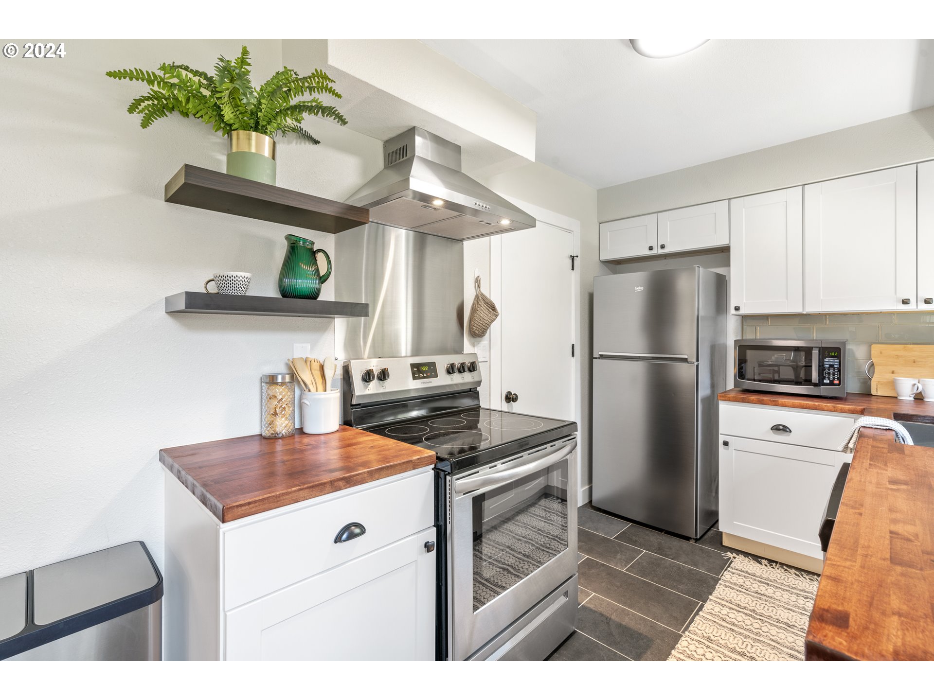 9918 SE HOLGATE BLVD