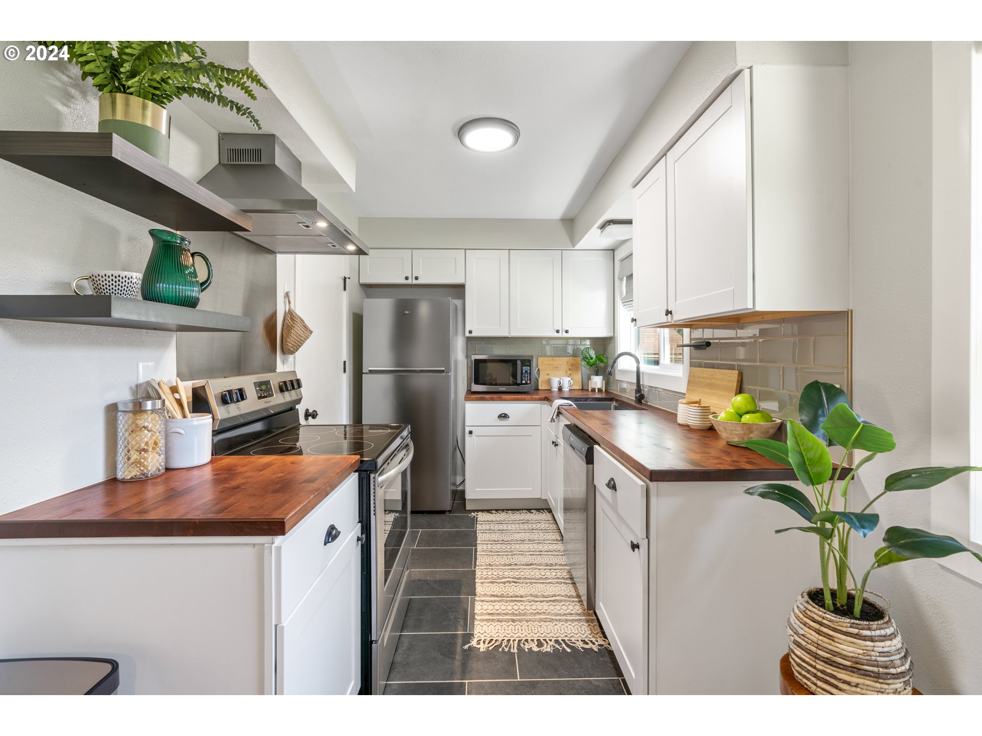 9918 SE HOLGATE BLVD