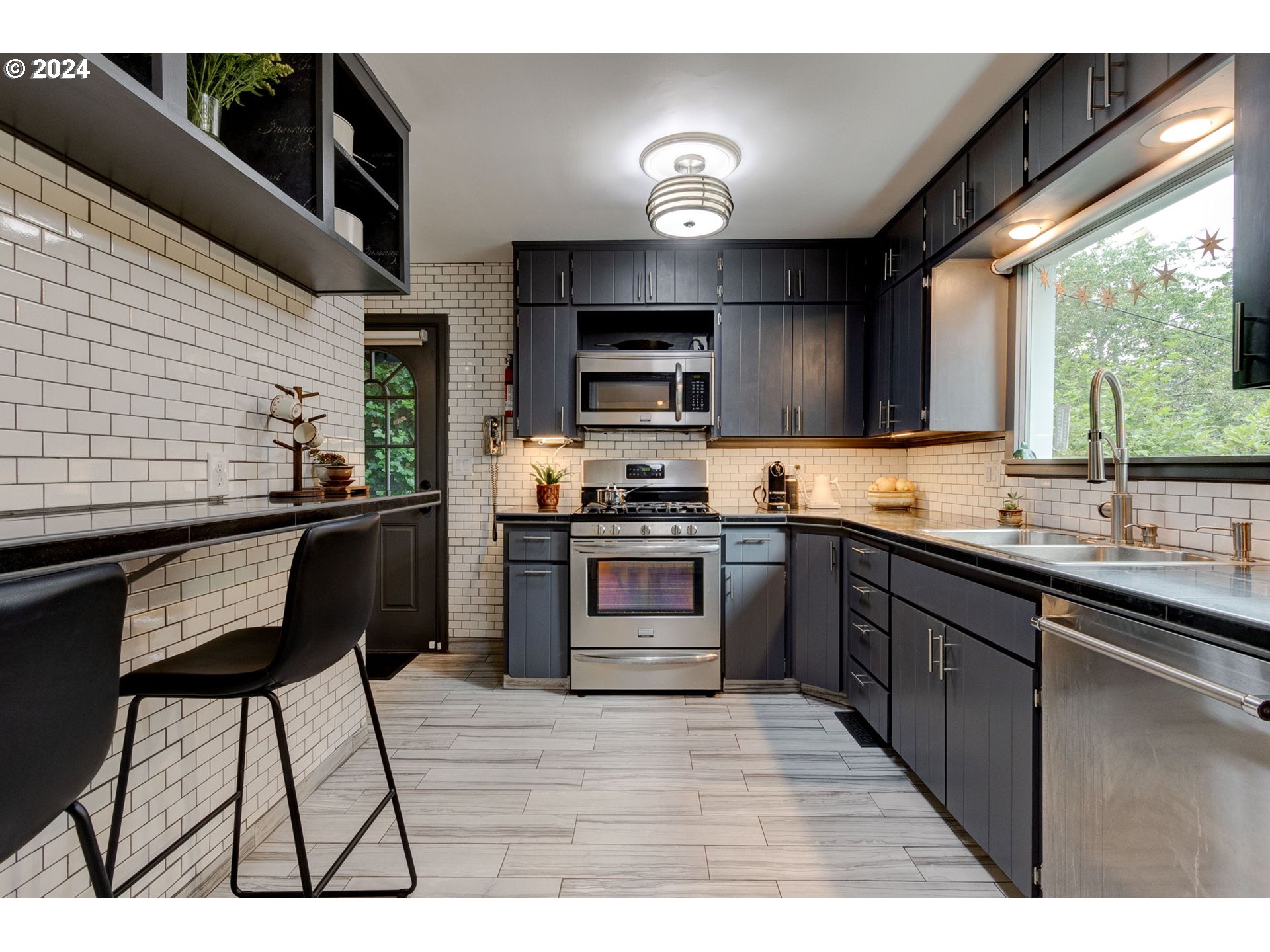 810 McGilchrist ST SE