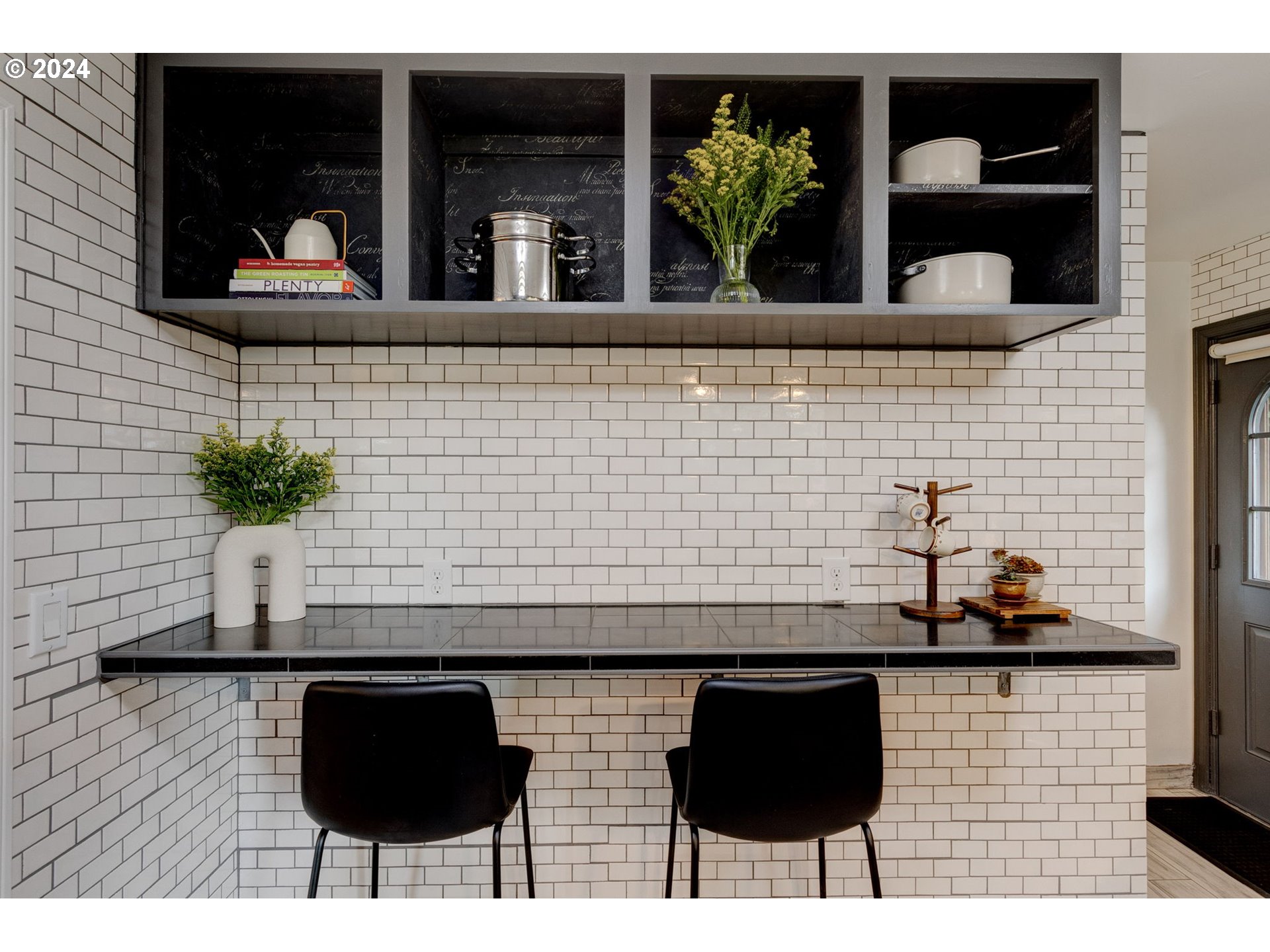 810 McGilchrist ST SE