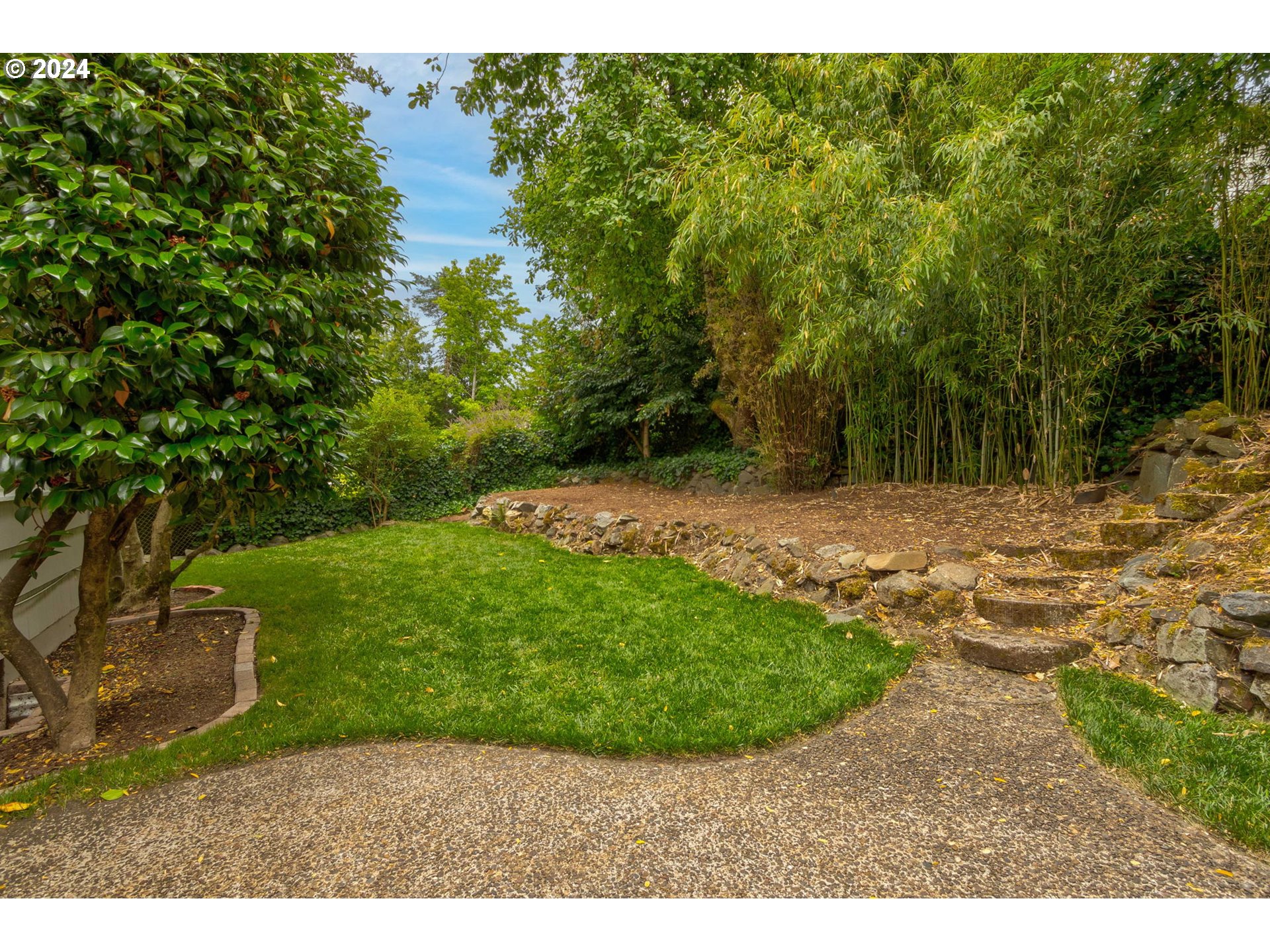 810 McGilchrist ST SE