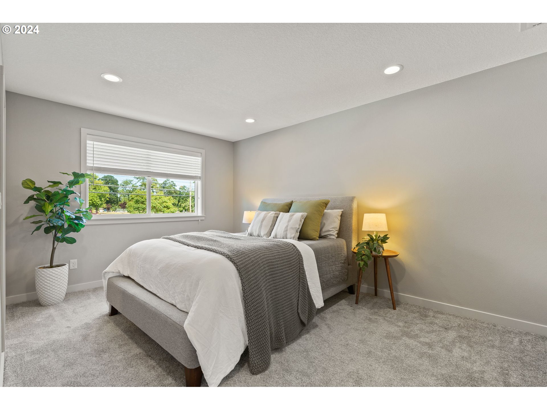 19105 19107 SE OATFIELD RD