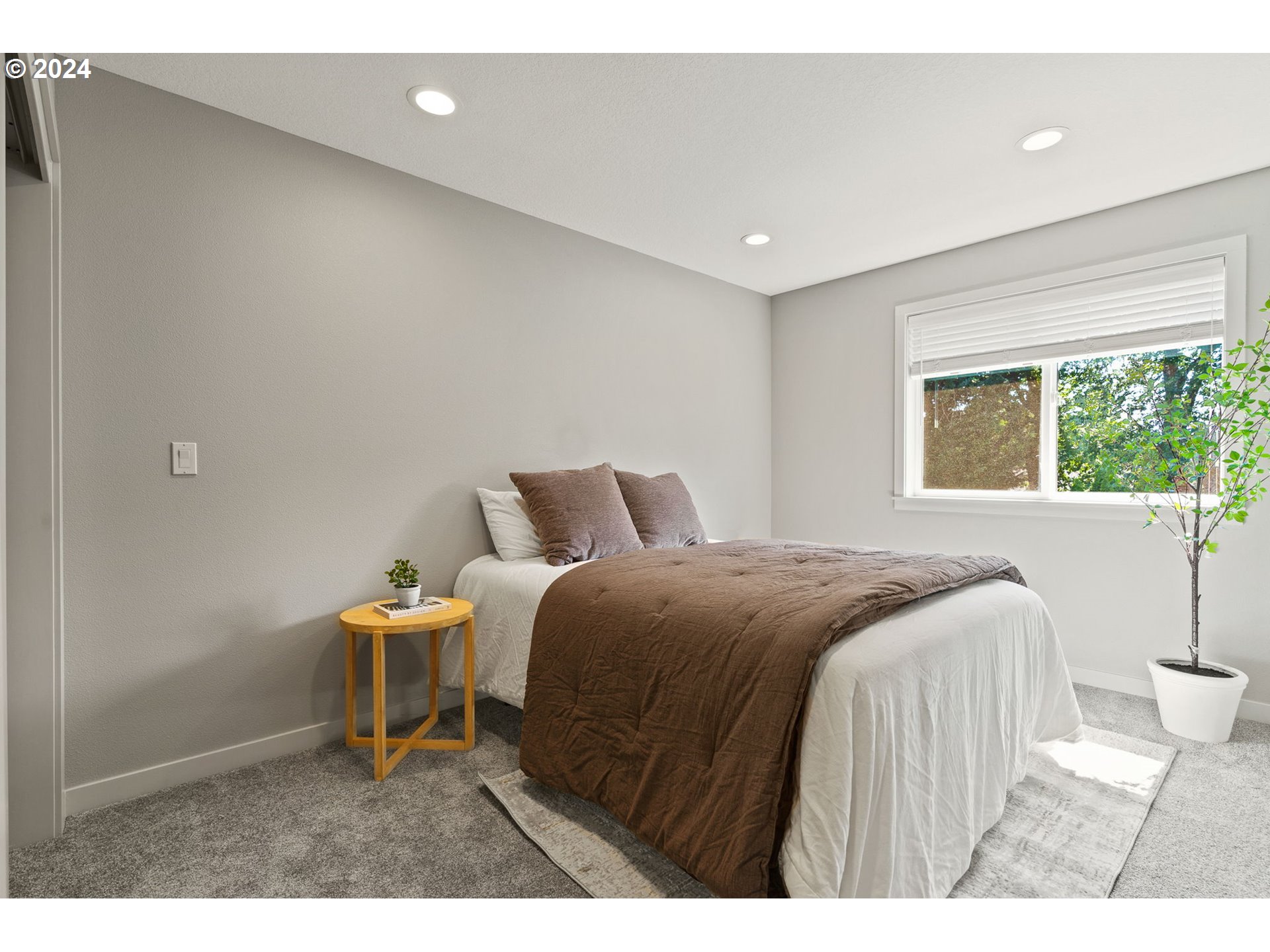 19105 19107 SE OATFIELD RD