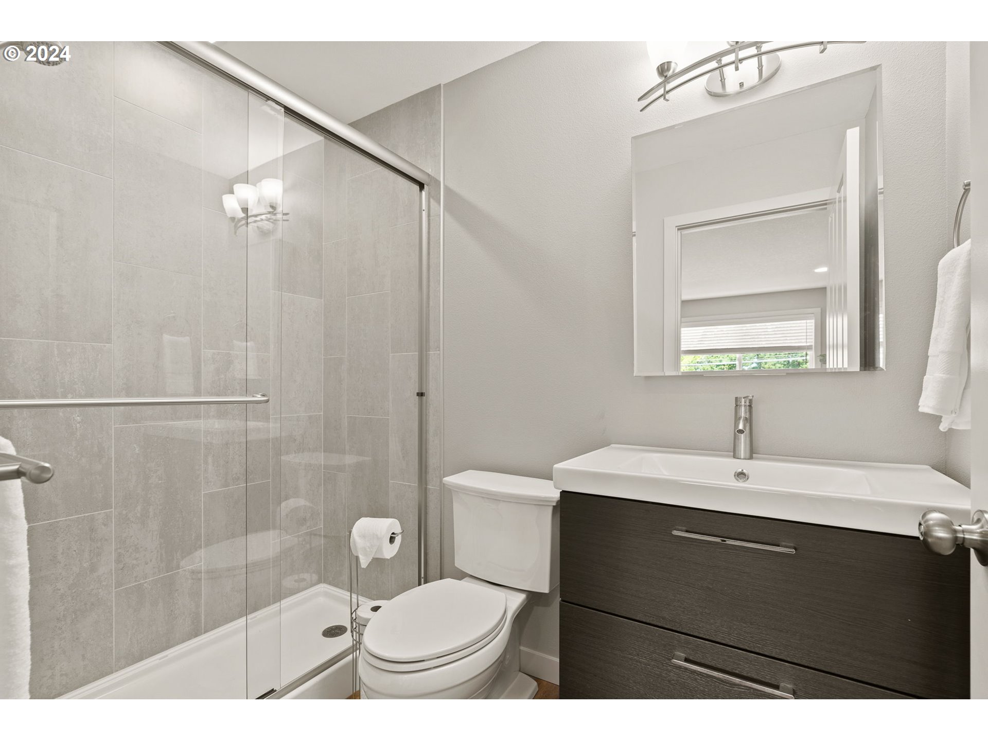 19105 19107 SE OATFIELD RD