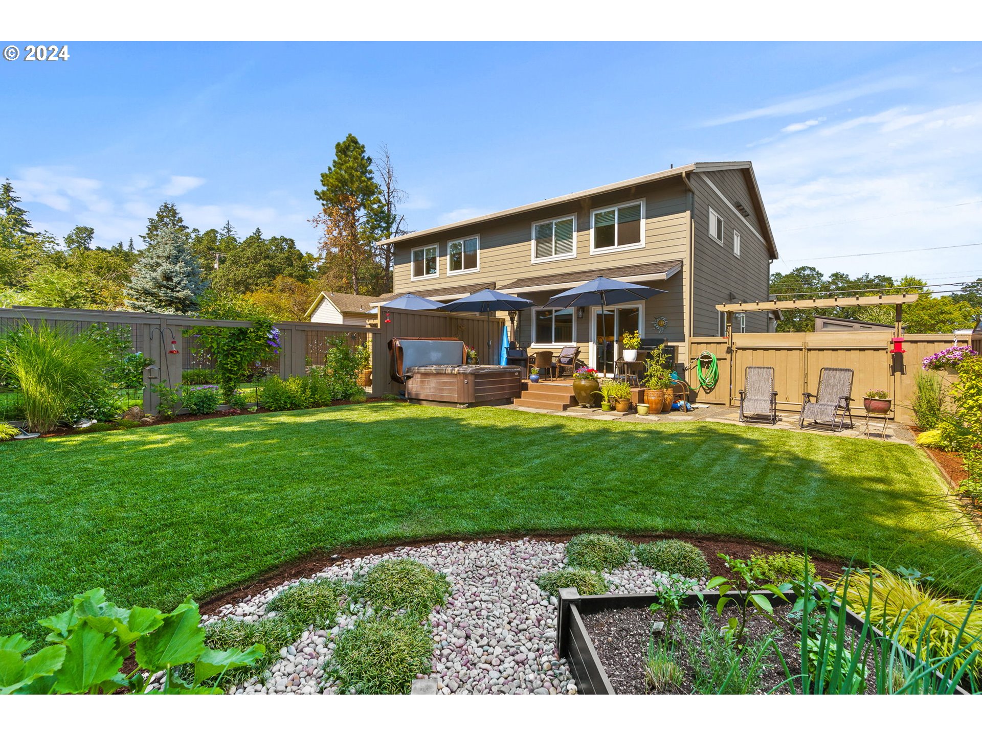 19105 19107 SE OATFIELD RD