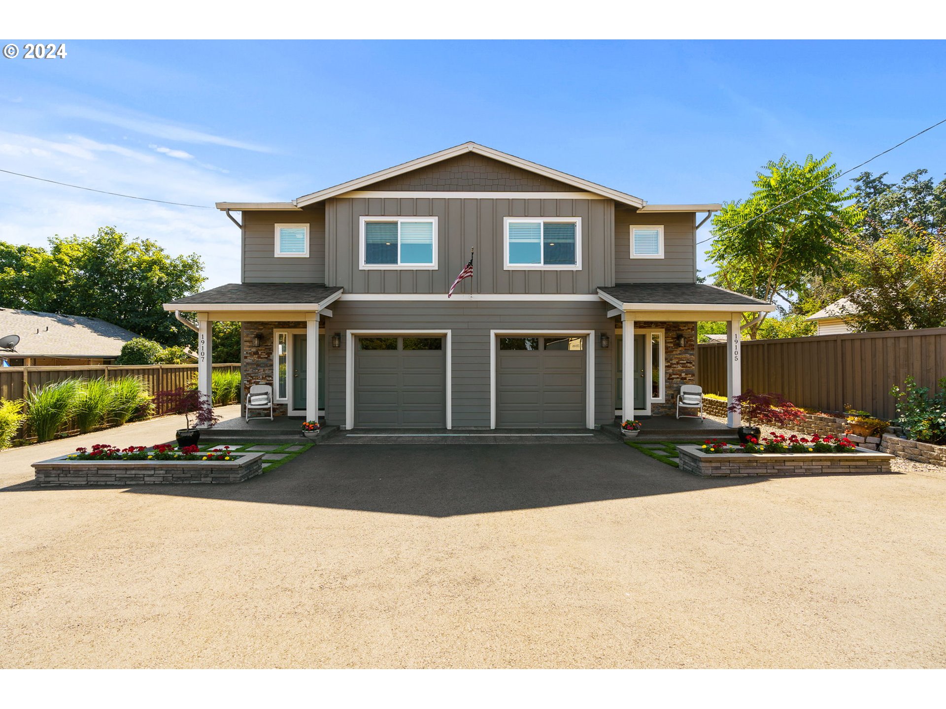 19105 19107 SE OATFIELD RD