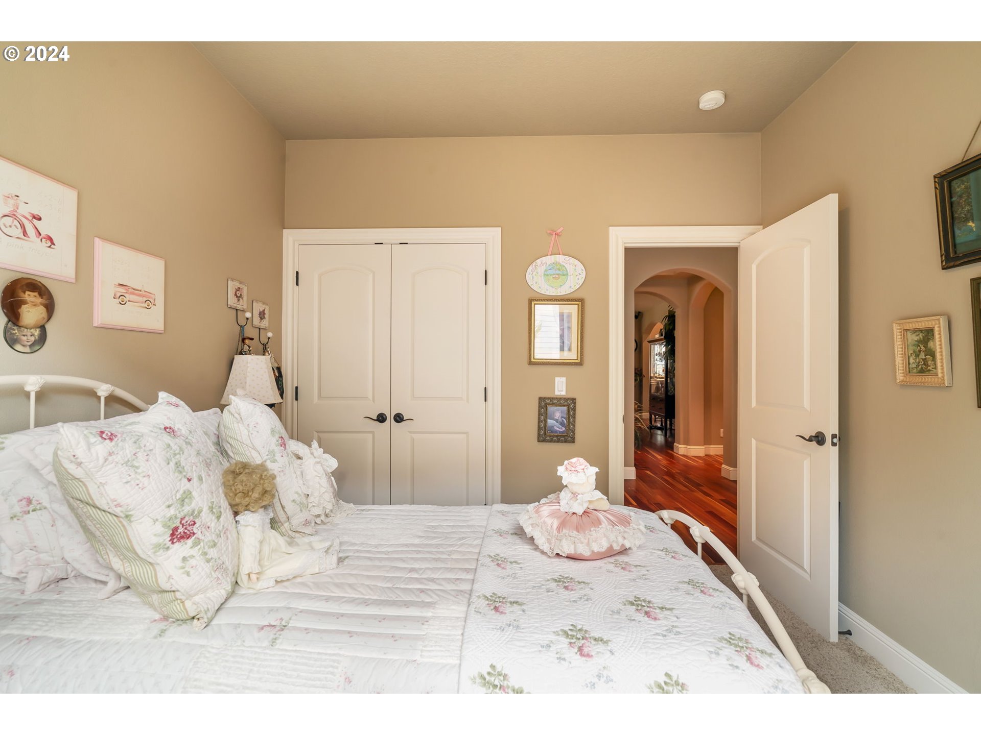 12425 ROGUE RIVER WAY