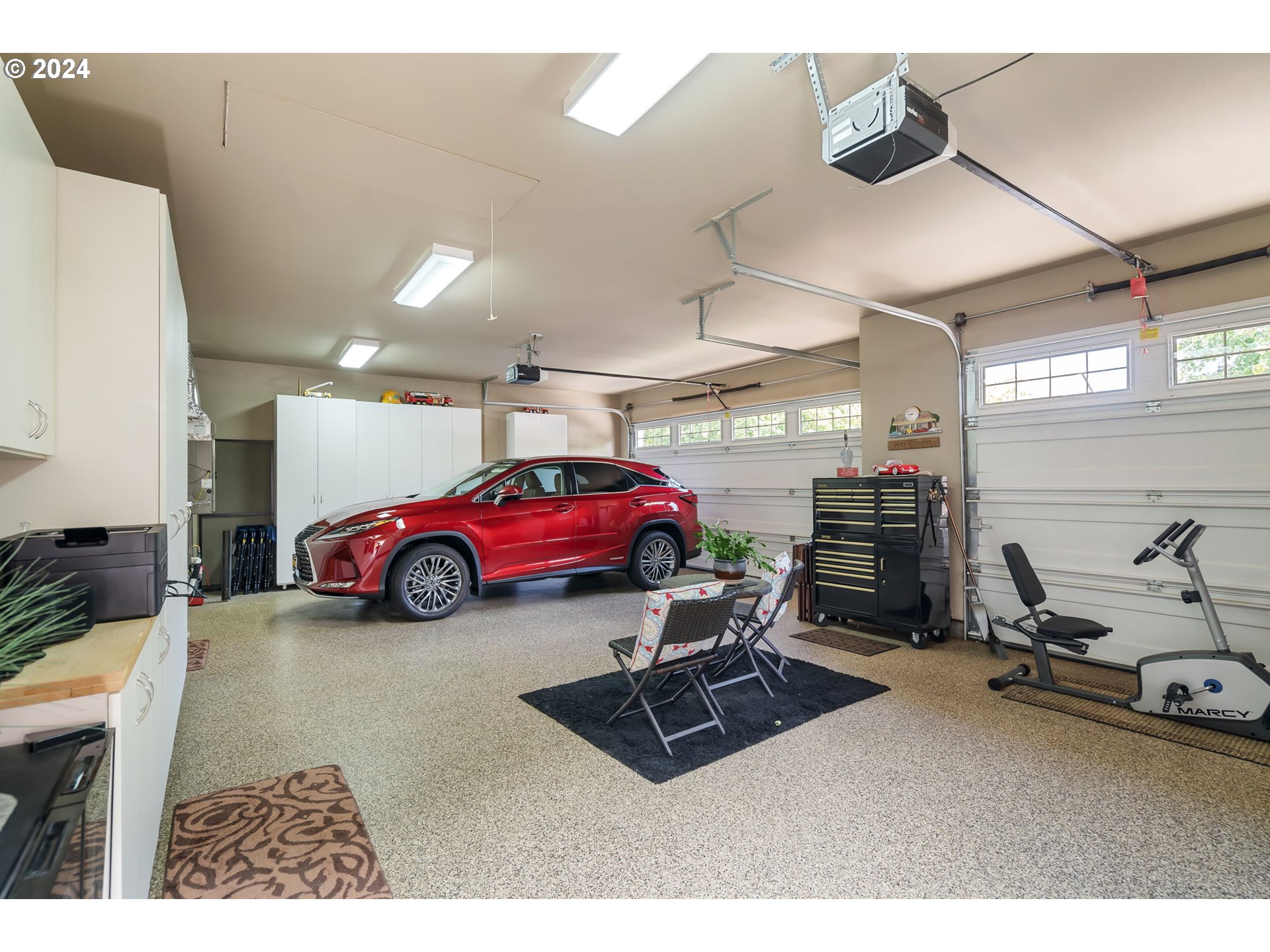 12425 ROGUE RIVER WAY