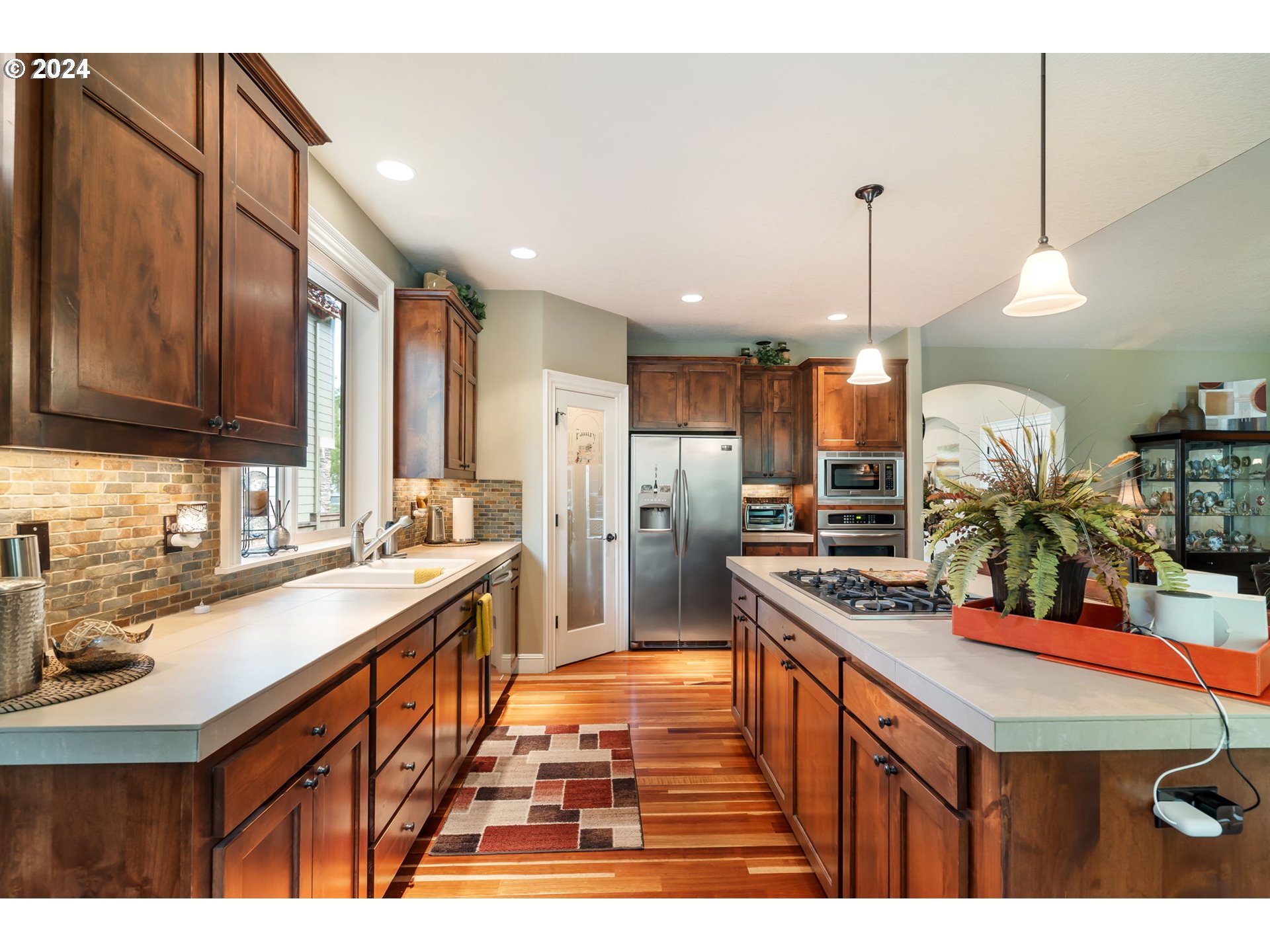 12425 ROGUE RIVER WAY