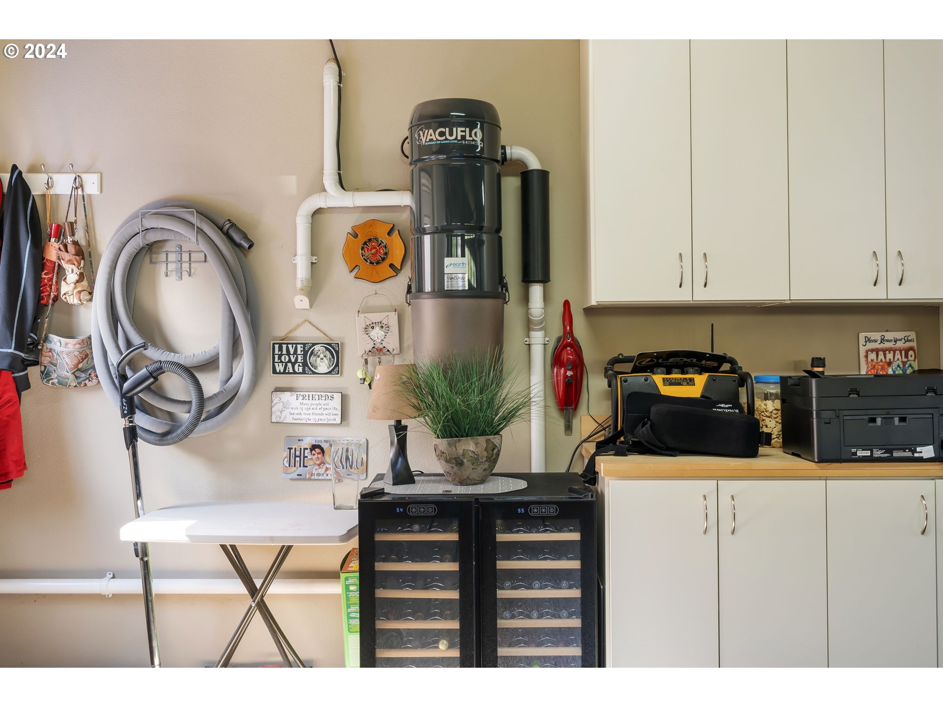 12425 ROGUE RIVER WAY