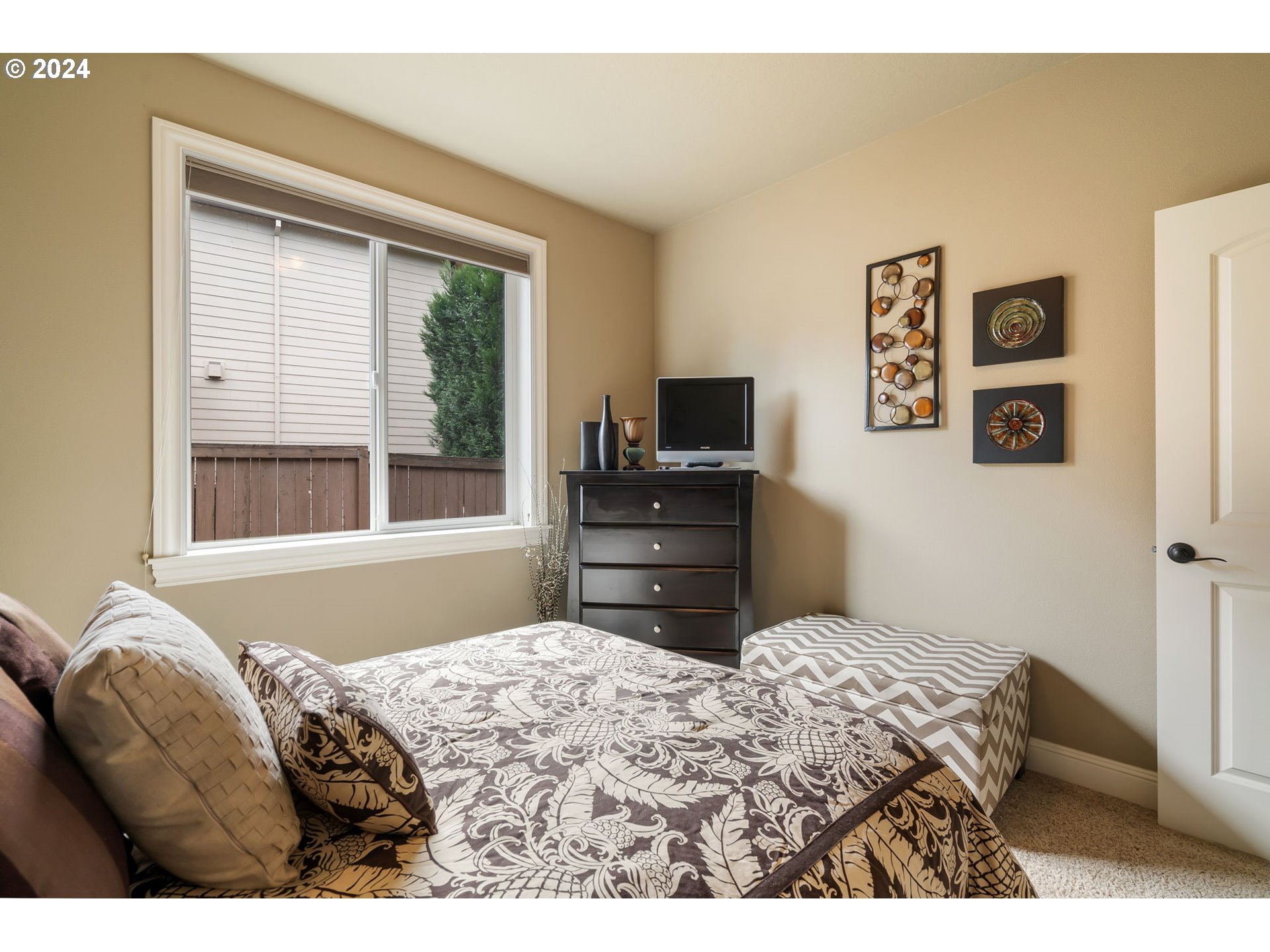 12425 ROGUE RIVER WAY