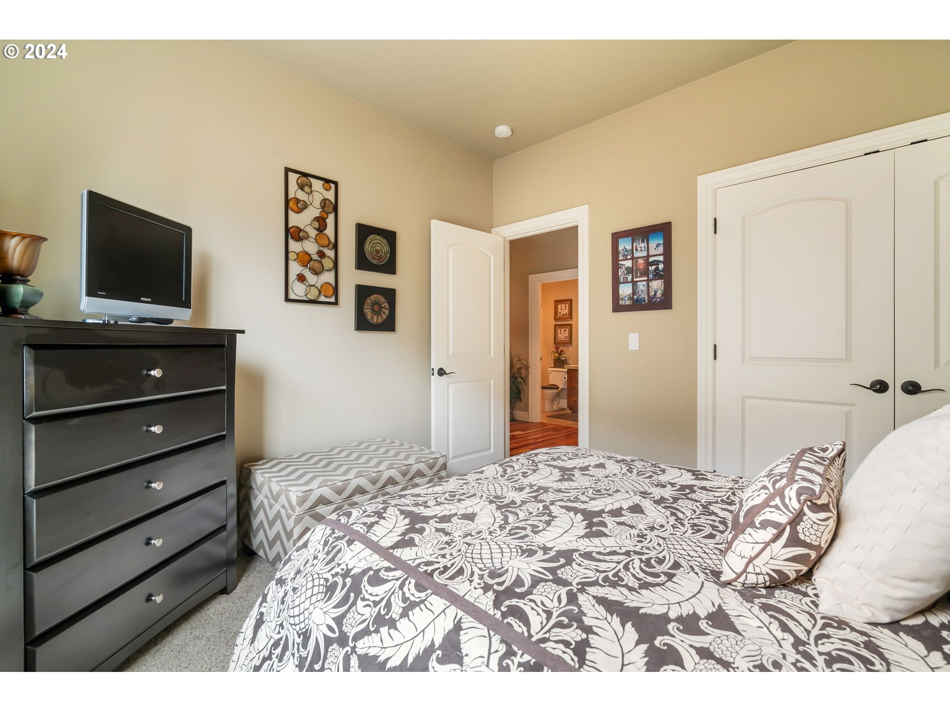 12425 ROGUE RIVER WAY