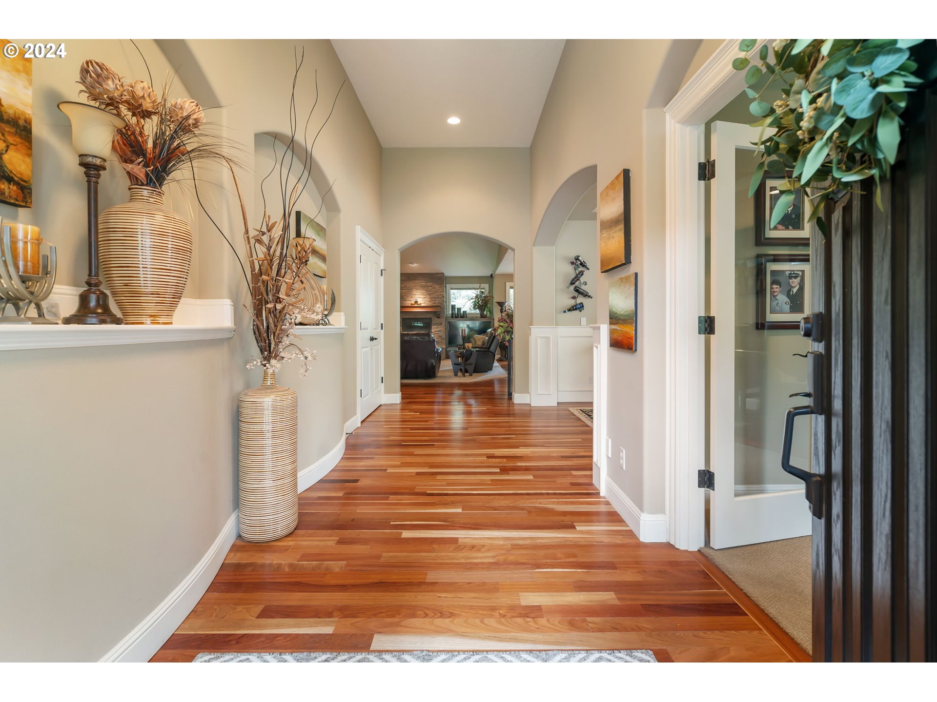 12425 ROGUE RIVER WAY