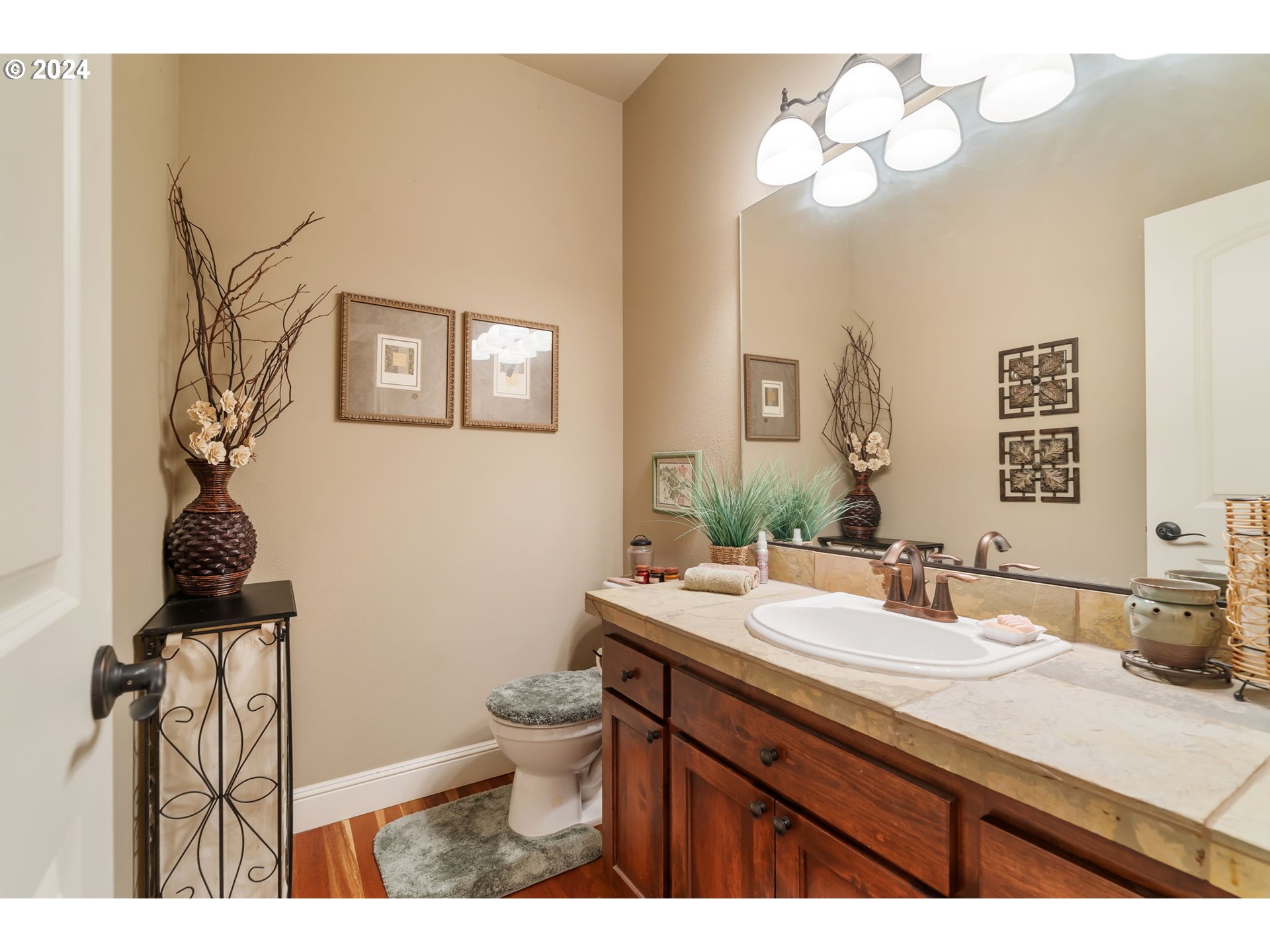 12425 ROGUE RIVER WAY