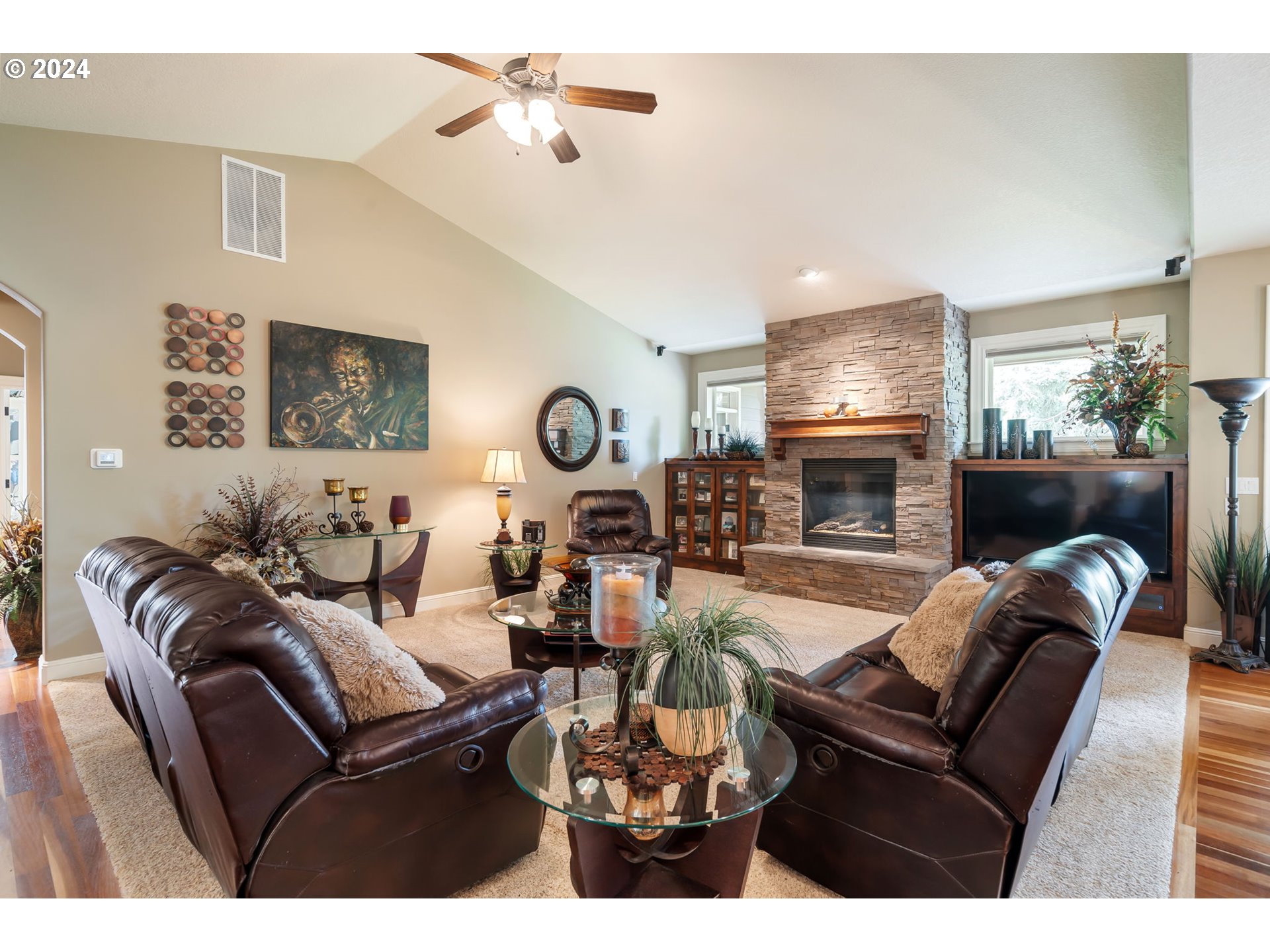 12425 ROGUE RIVER WAY