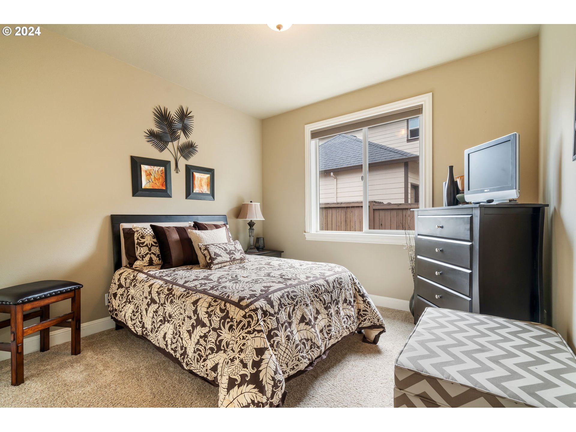 12425 ROGUE RIVER WAY