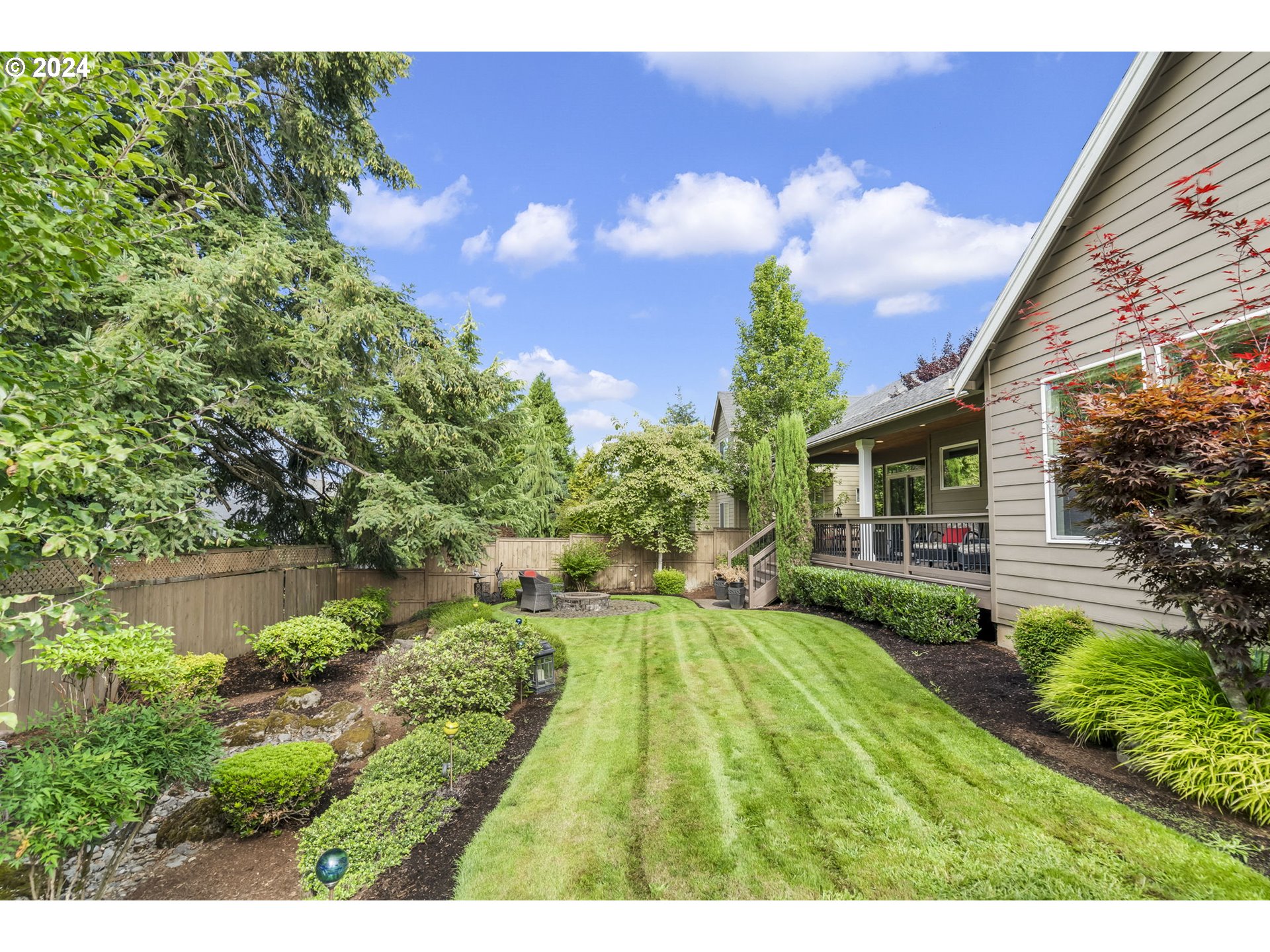 12425 ROGUE RIVER WAY