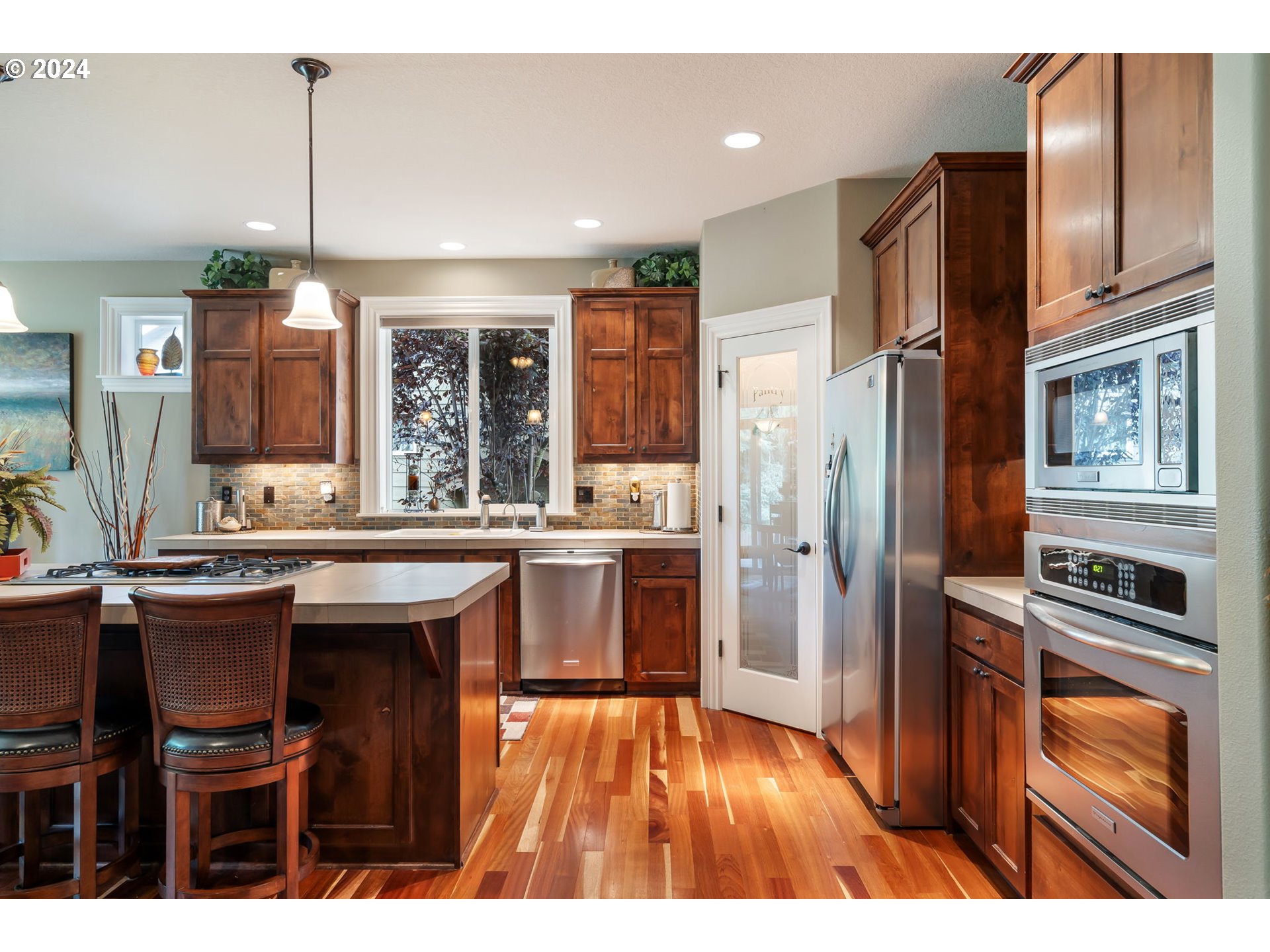 12425 ROGUE RIVER WAY