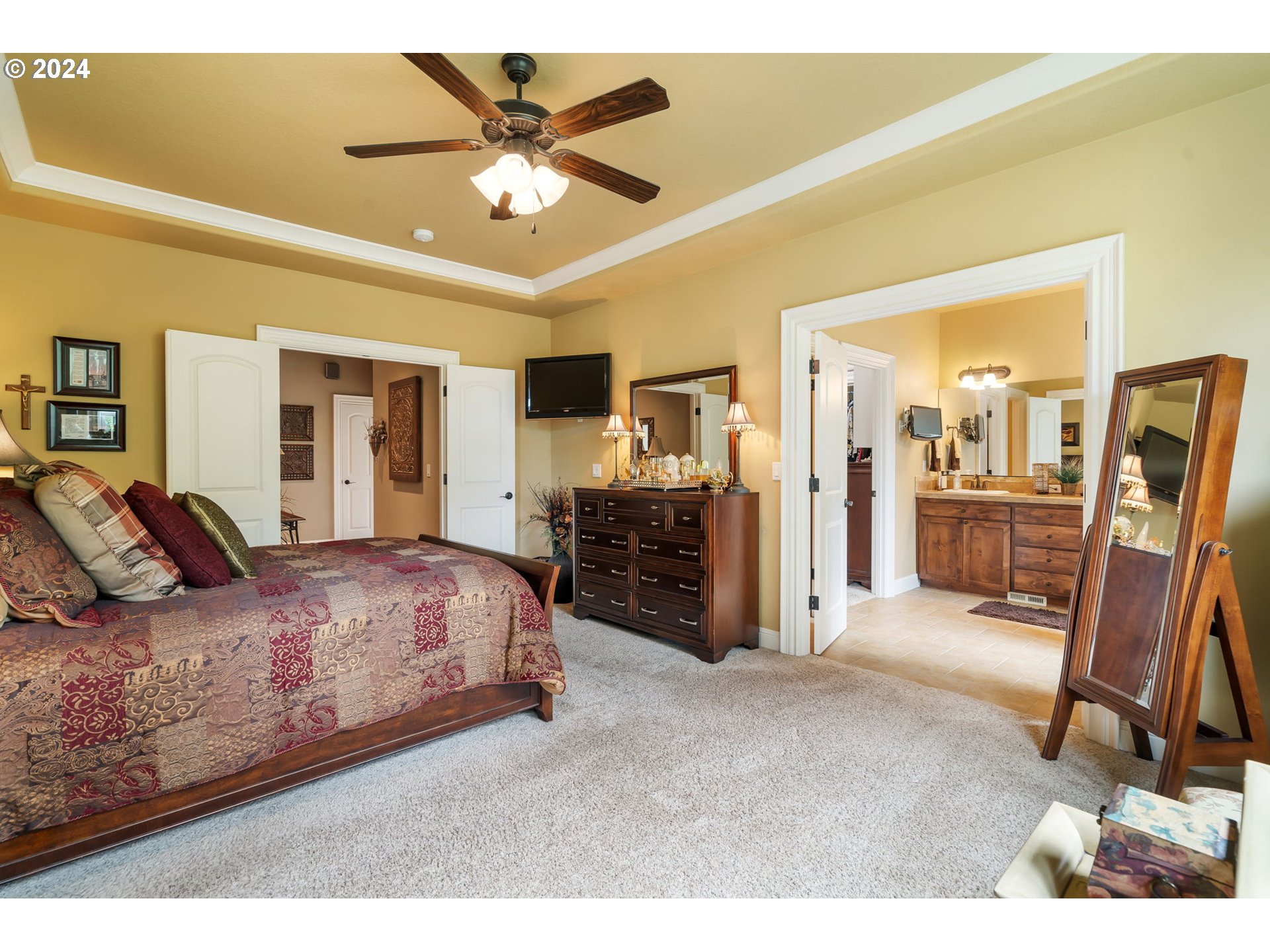 12425 ROGUE RIVER WAY