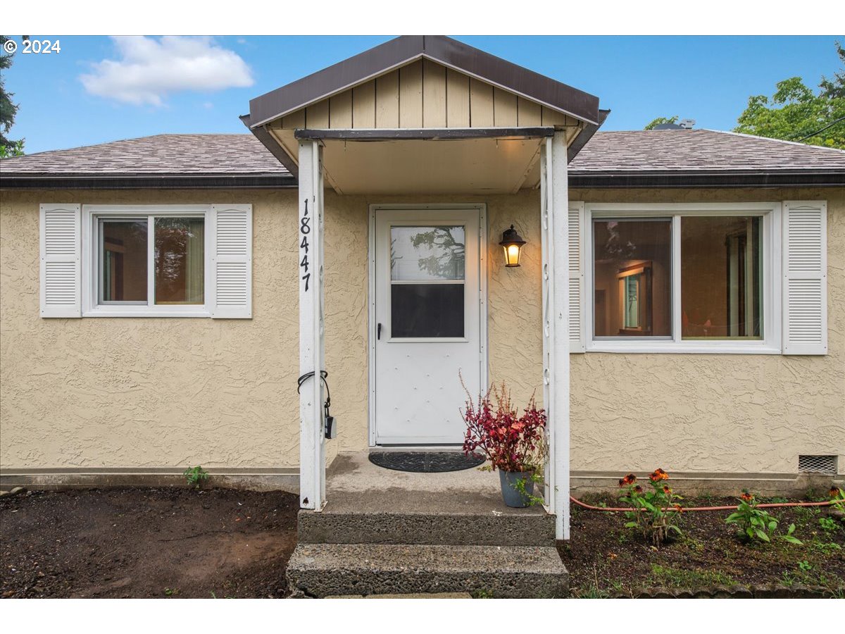 18447 NE COUCH ST