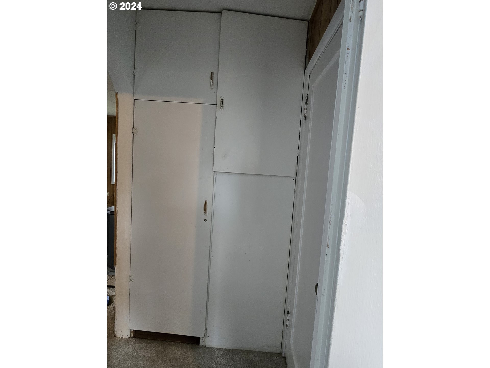 1708 ELM ST