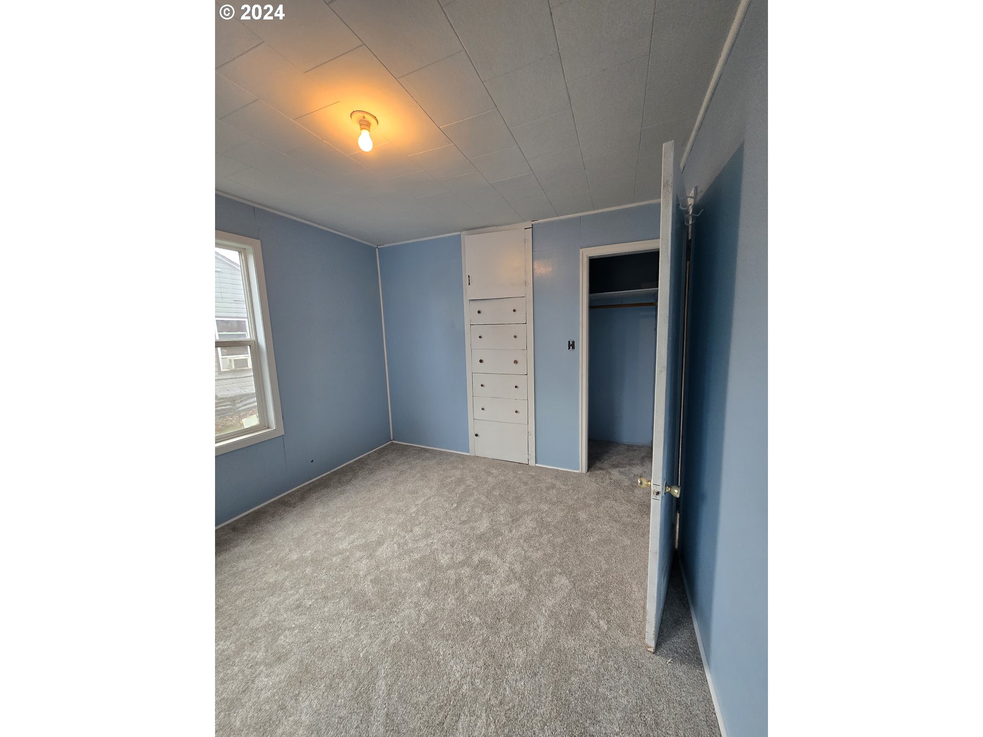 1708 ELM ST