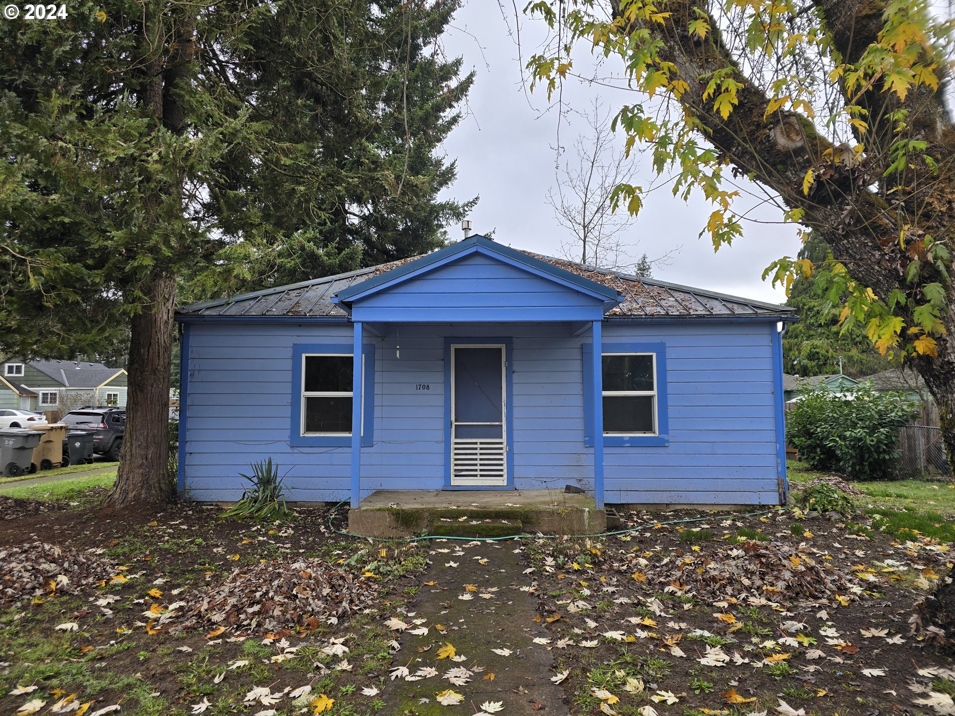 1708 ELM ST