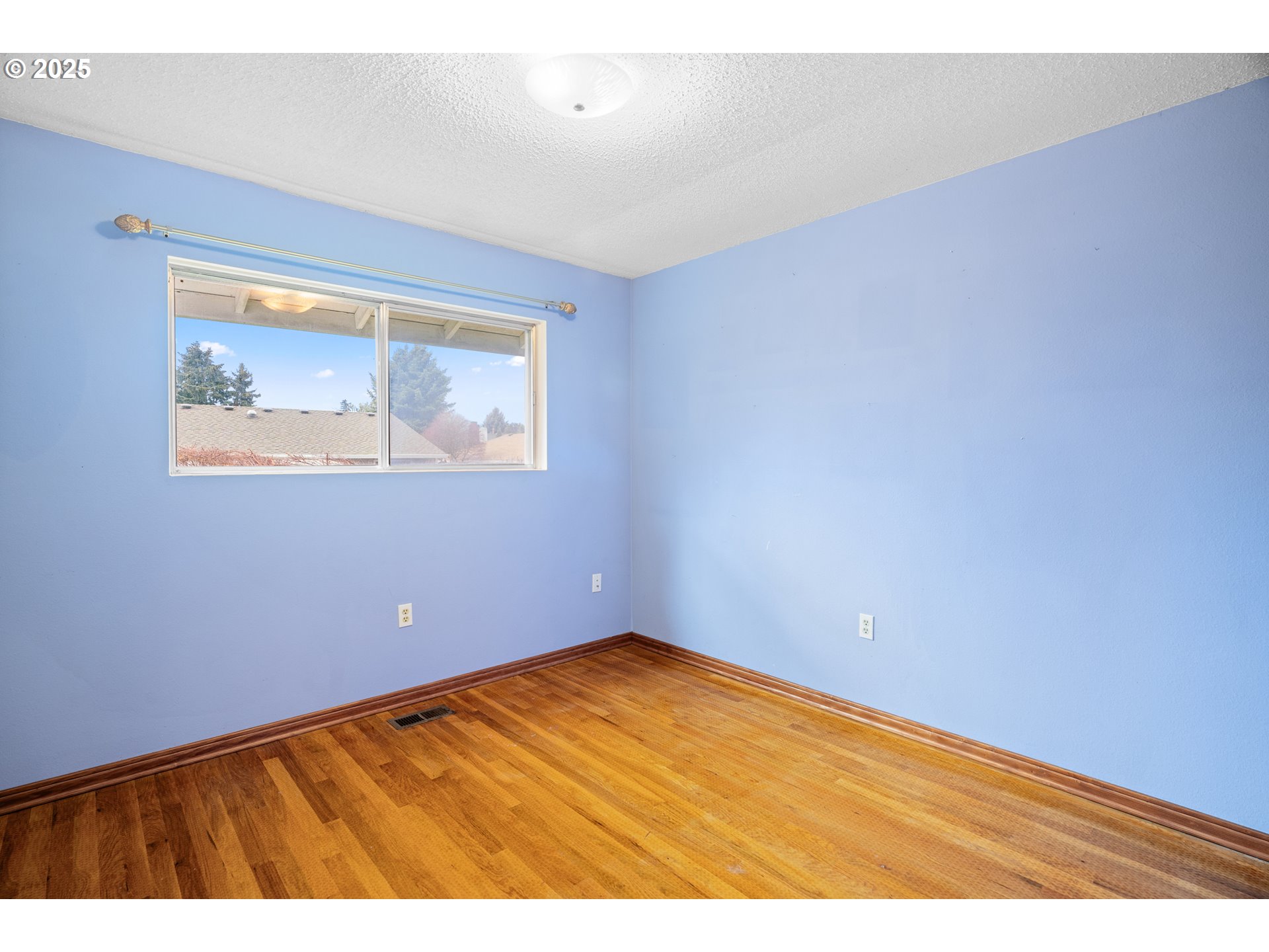 16570 SW ROYALTY PKWY