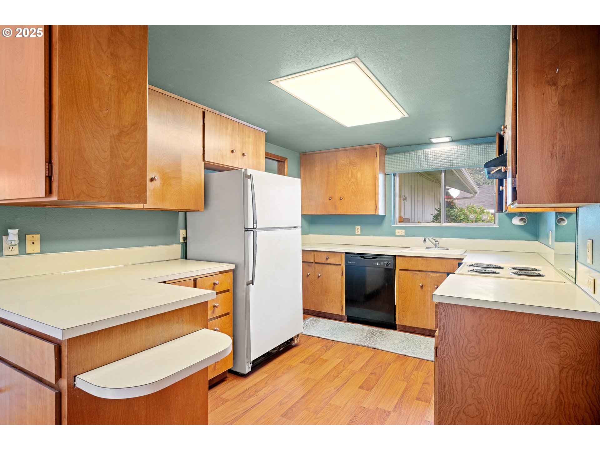 16570 SW ROYALTY PKWY