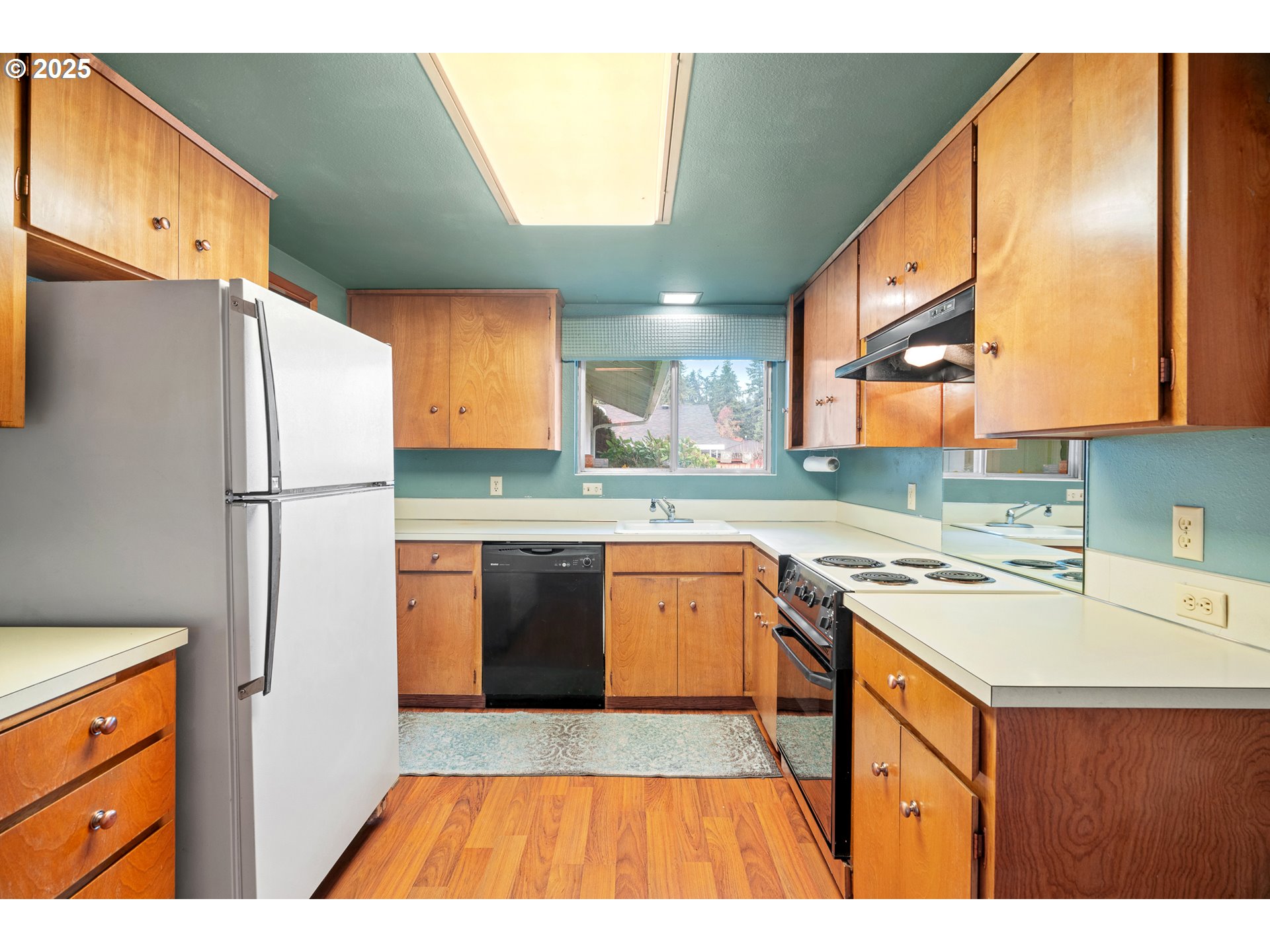 16570 SW ROYALTY PKWY